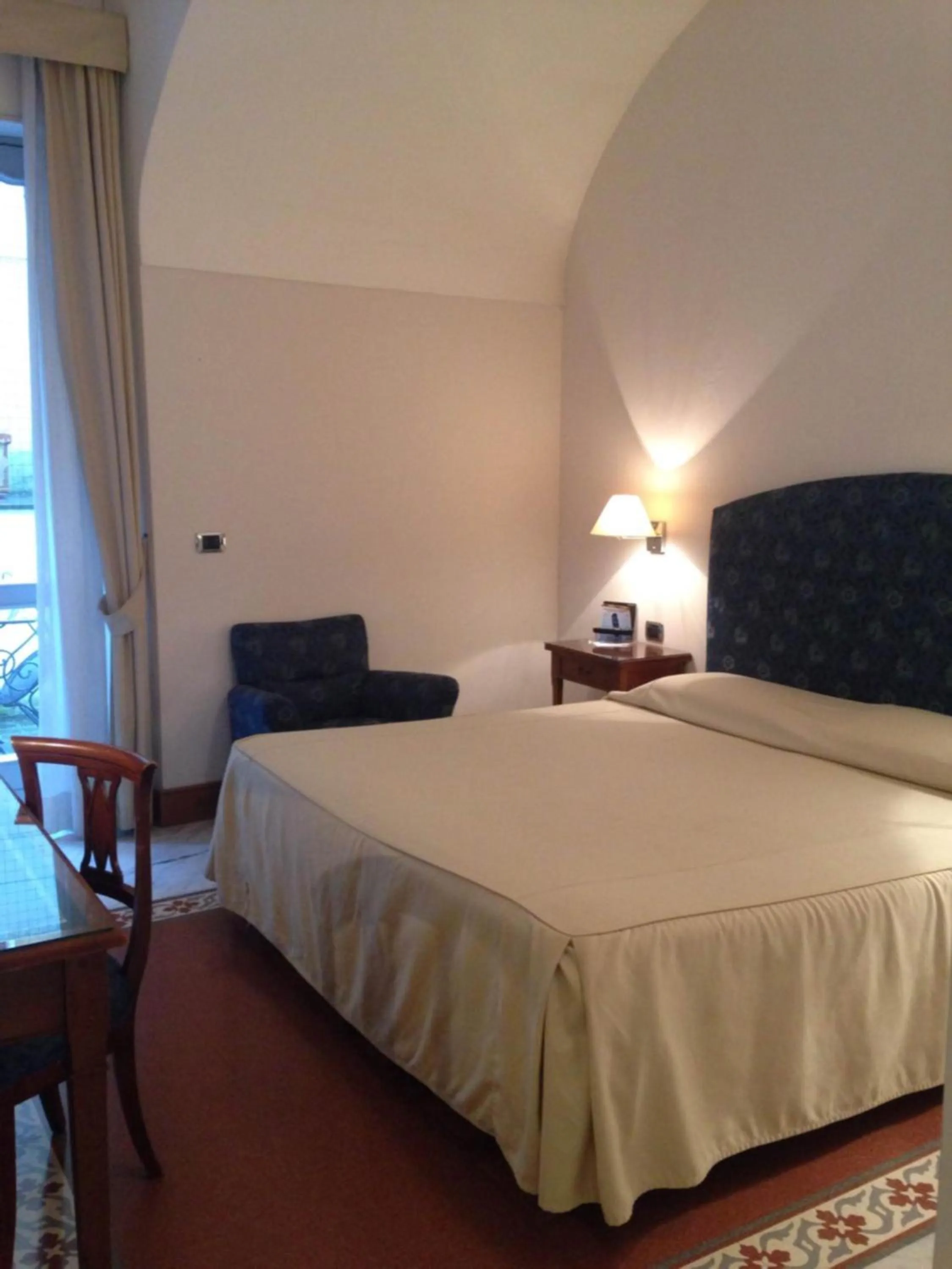 Economy Double or Twin Room in Hotel Flora