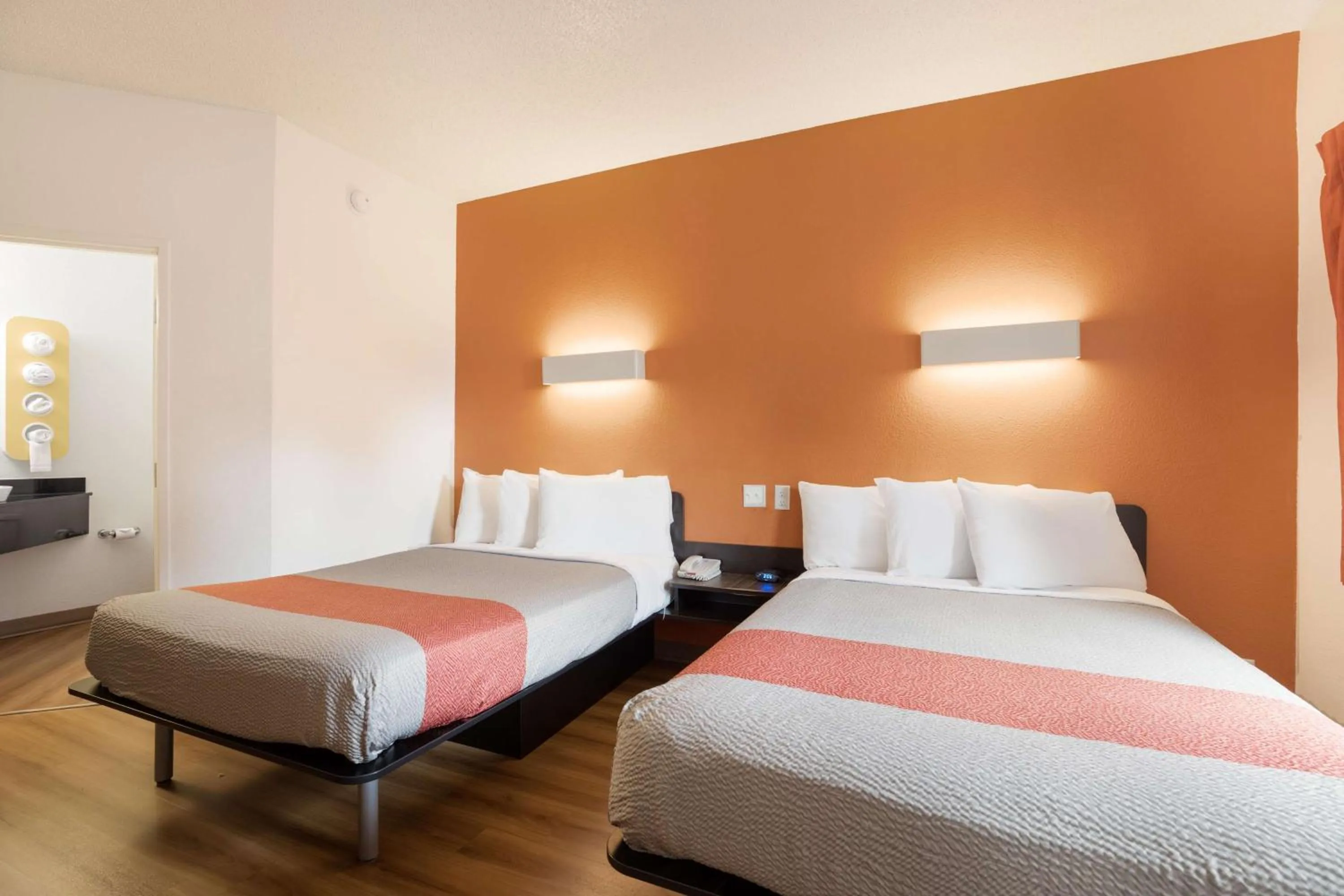 Premium Quadruple Room in Motel 6-Orlando, FL - International Dr