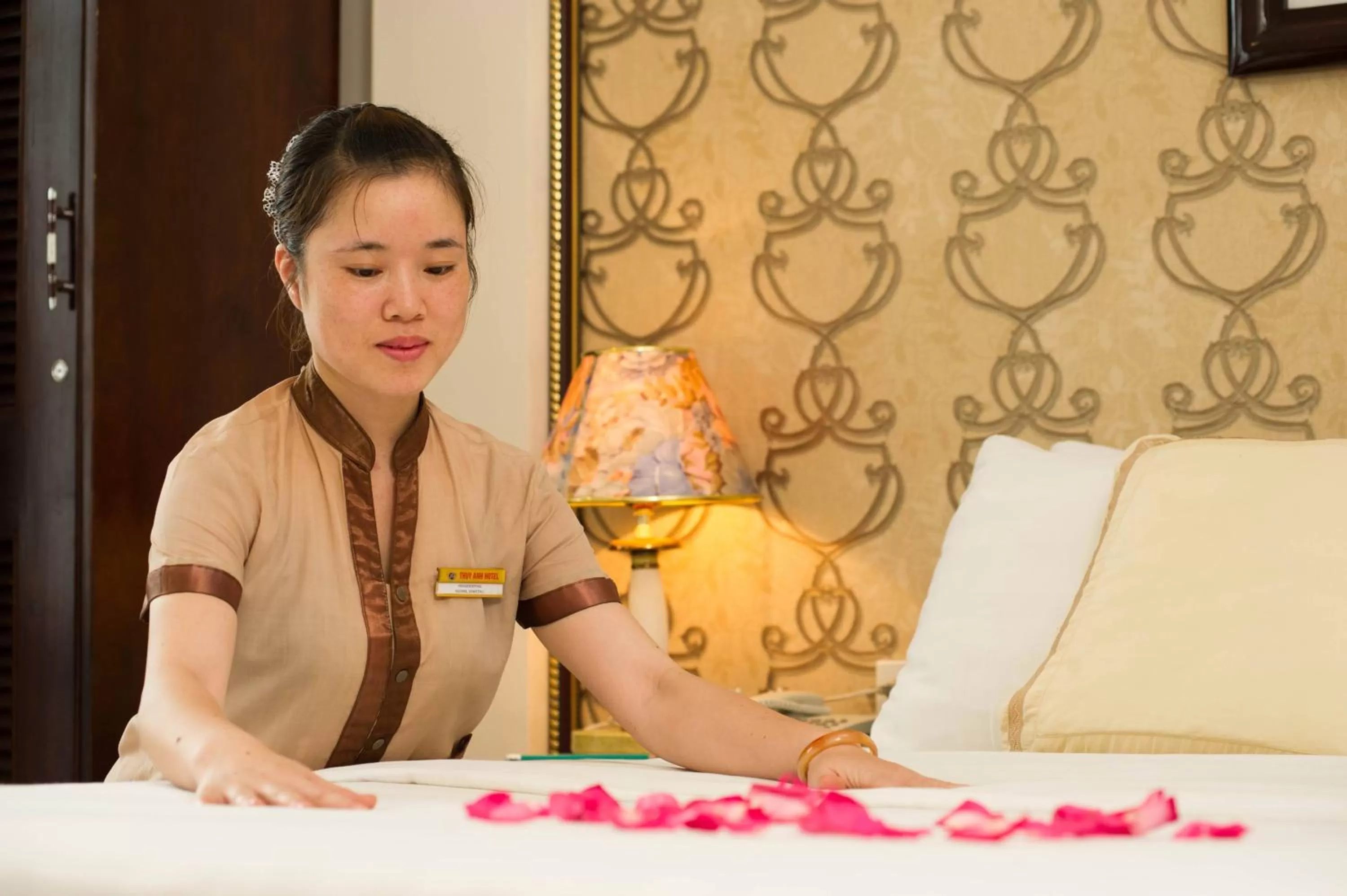 Superior Twin Room in Thuy Anh Hotel