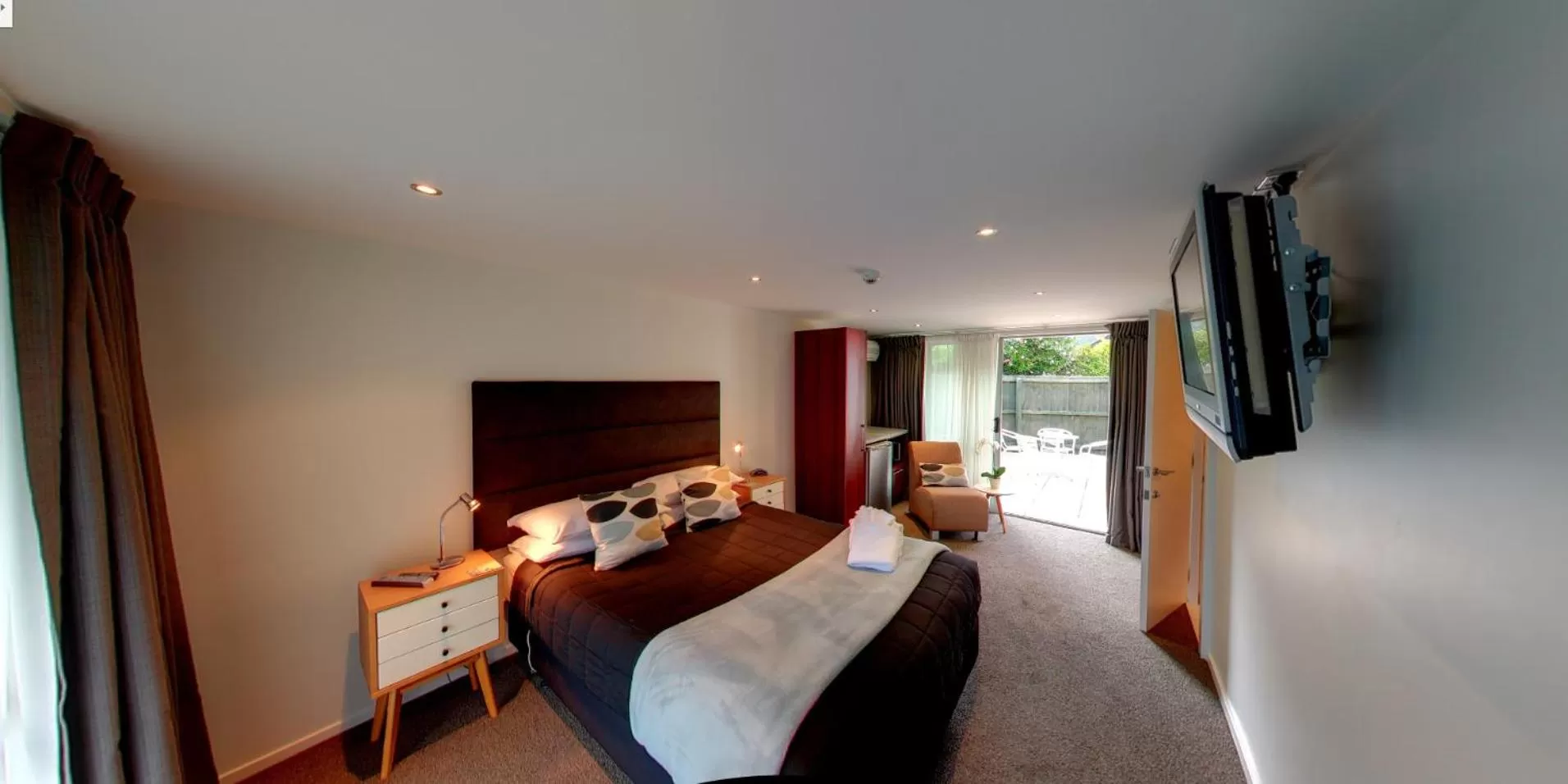 Three-Bedroom Apartment in Merivale Manor