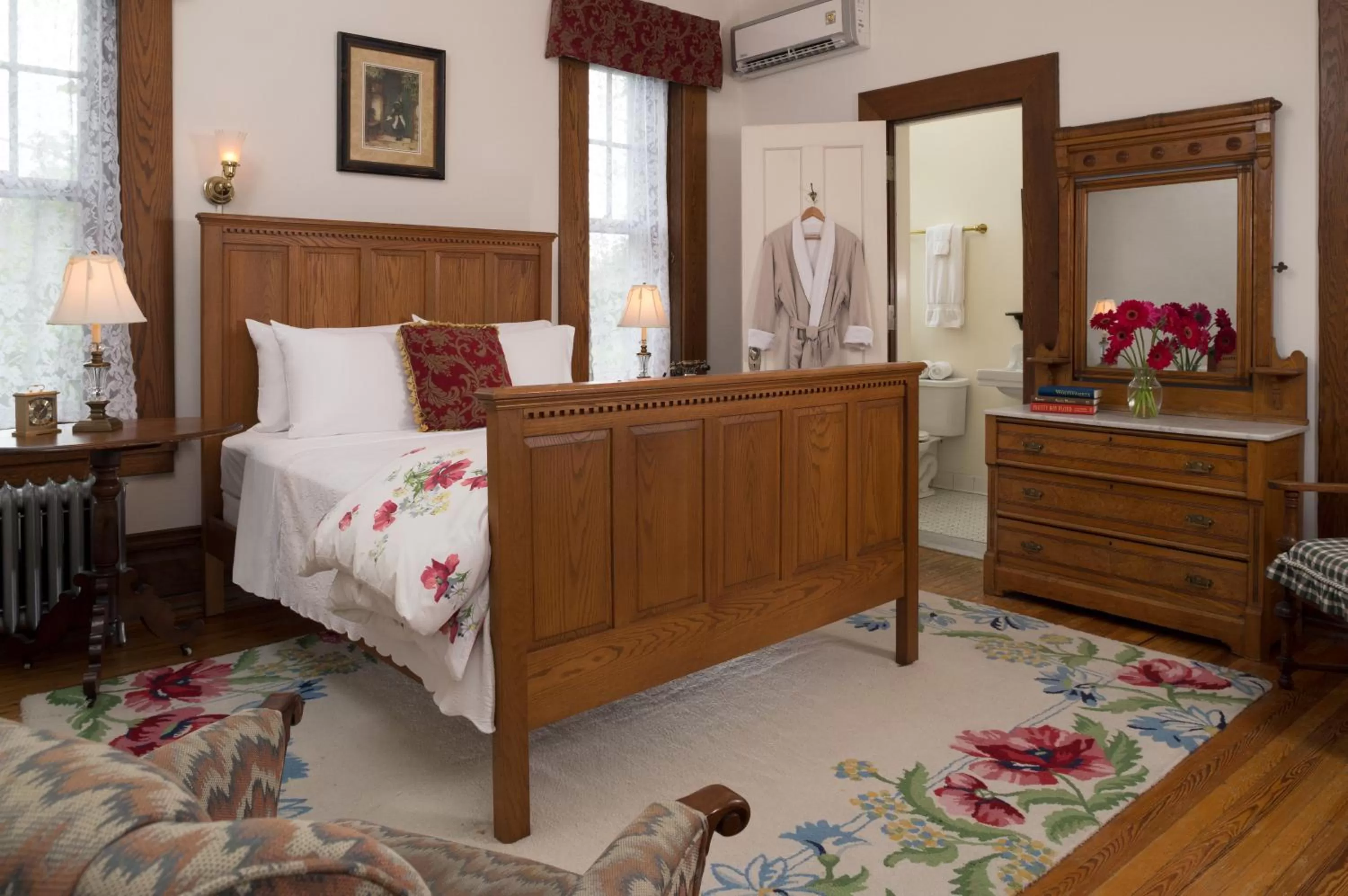 Standard Queen Room in Mercersburg Inn