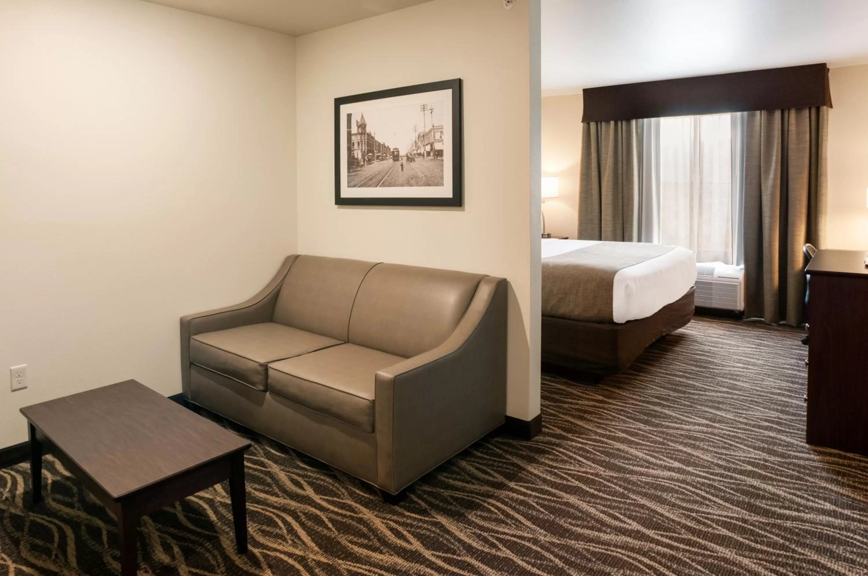 King Studio in Cobblestone Hotel & Suites Appleton International Airport