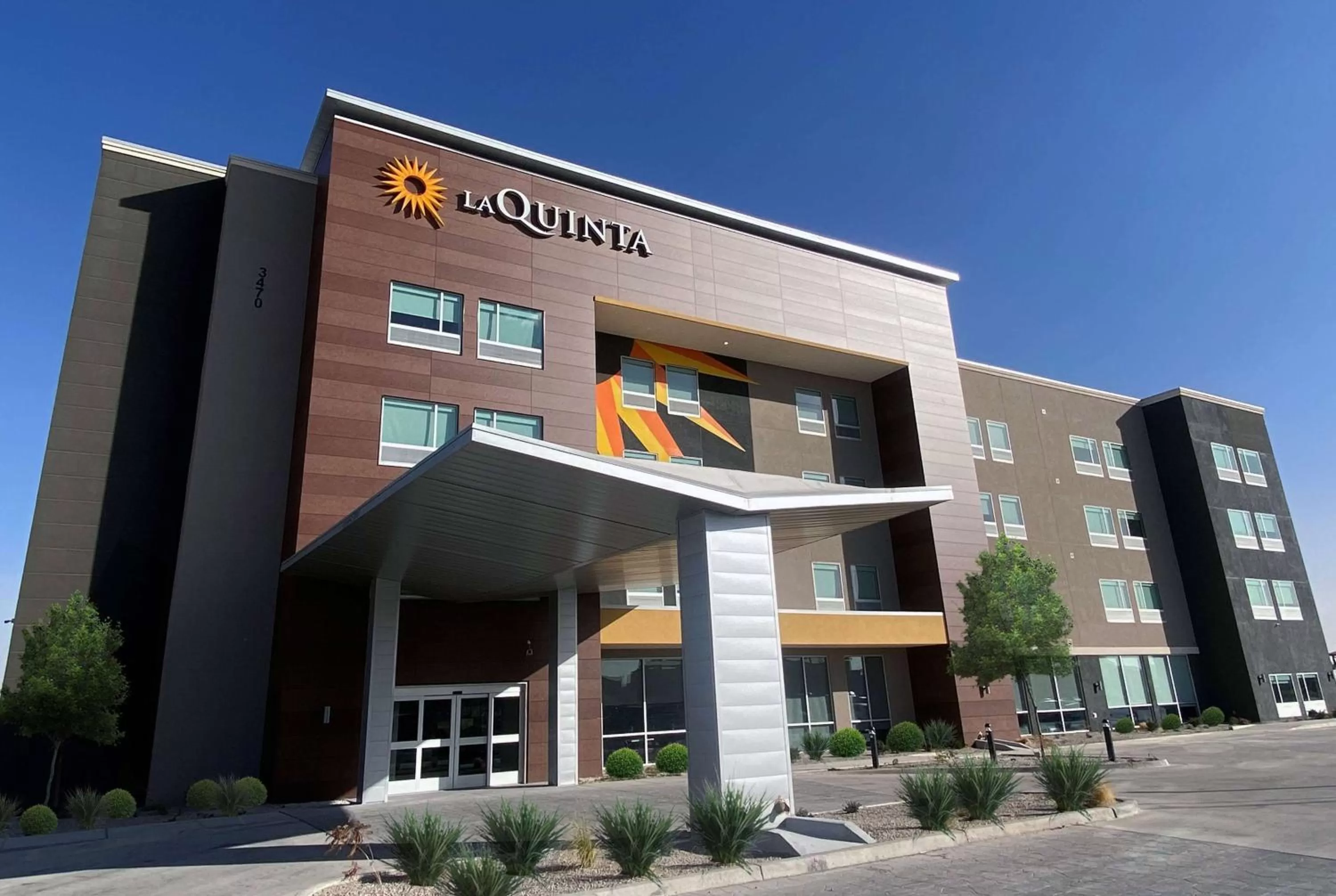 La Quinta Inn & Suites by Wyndham El Paso East Loop-375