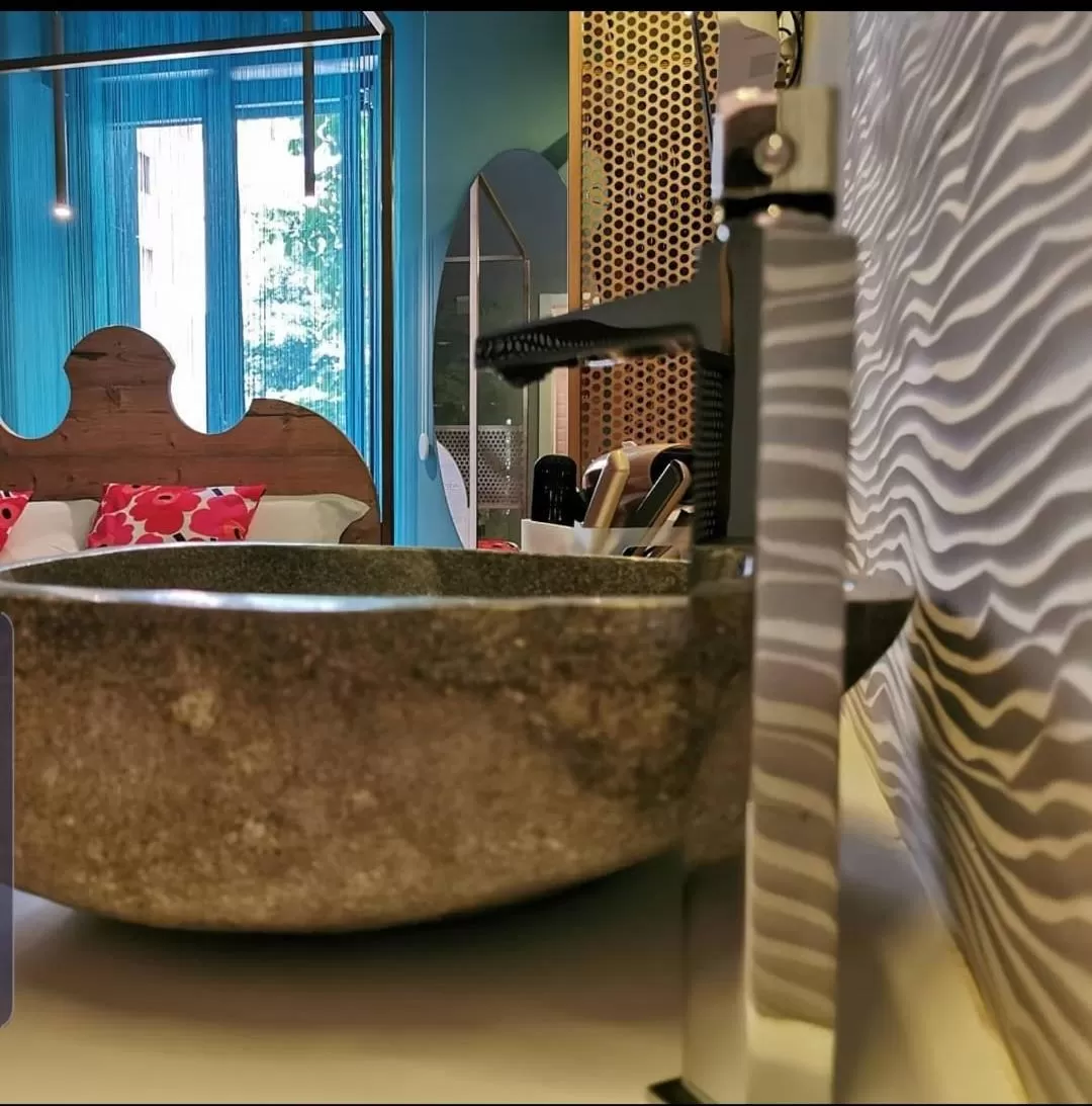 Superior Double Room in B&B DEL CORSO - Foggia - AMBIENTE SANIFICATO CON GENERATORE DI OZONO E LAMPADE GERMICIDA AD OZONO PER LA DISINFEZIONE DI ARIA E AMBIENTI - Parcheggio Custudito a pagamento - Netlifix TV