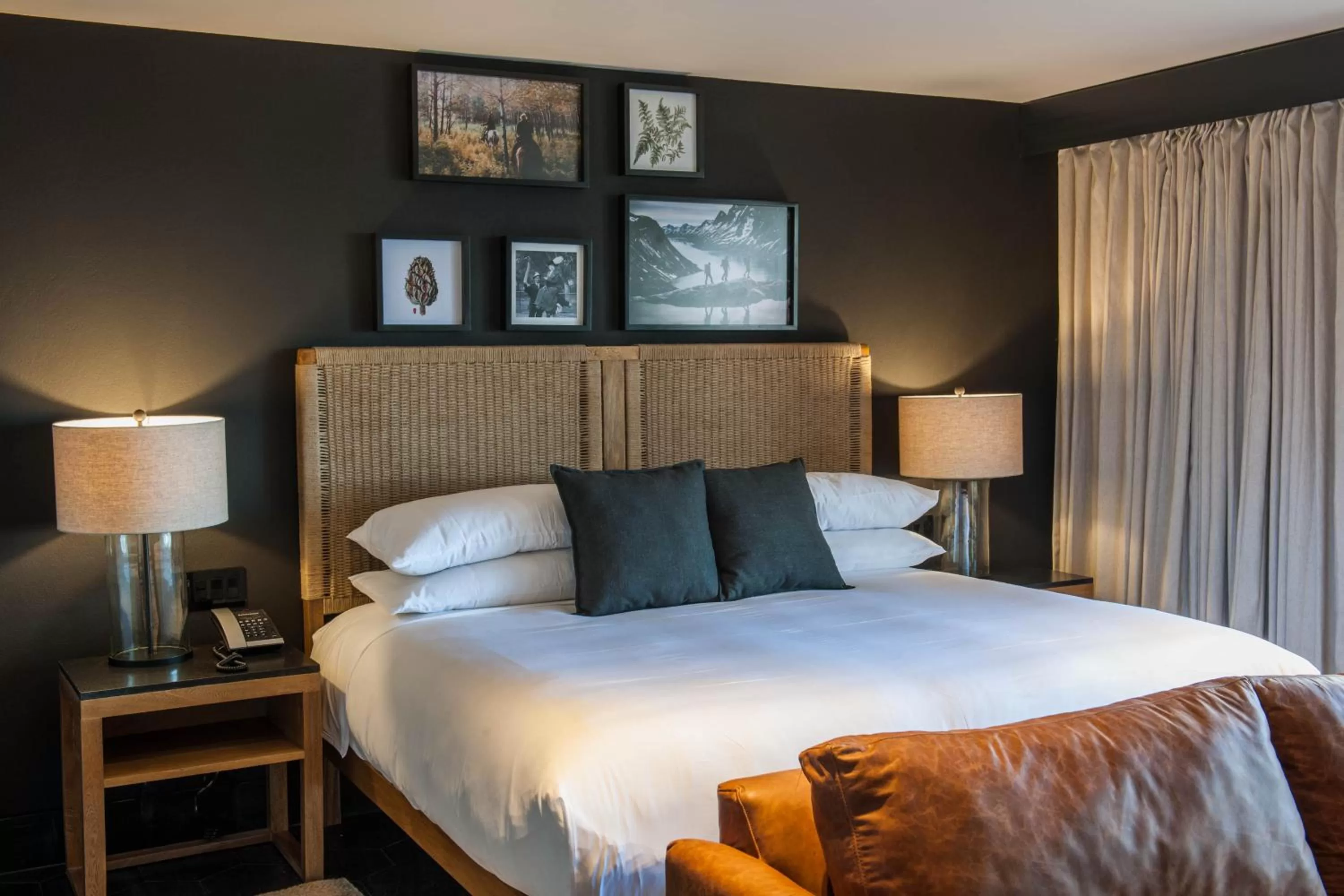 Superior King Suite in Cinco Rodavento