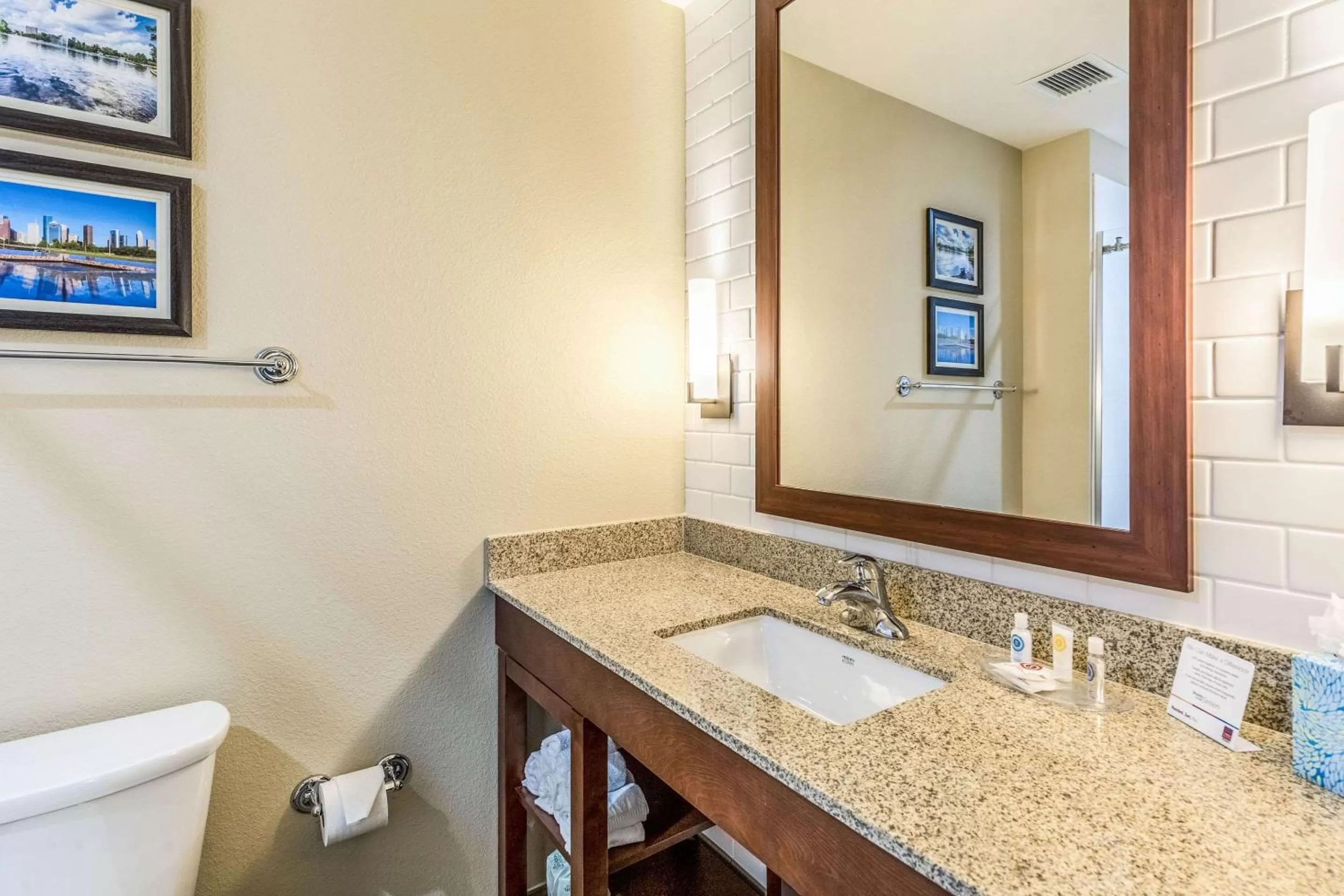 King Suite with Kitchenette - Non-Smoking in Comfort Suites