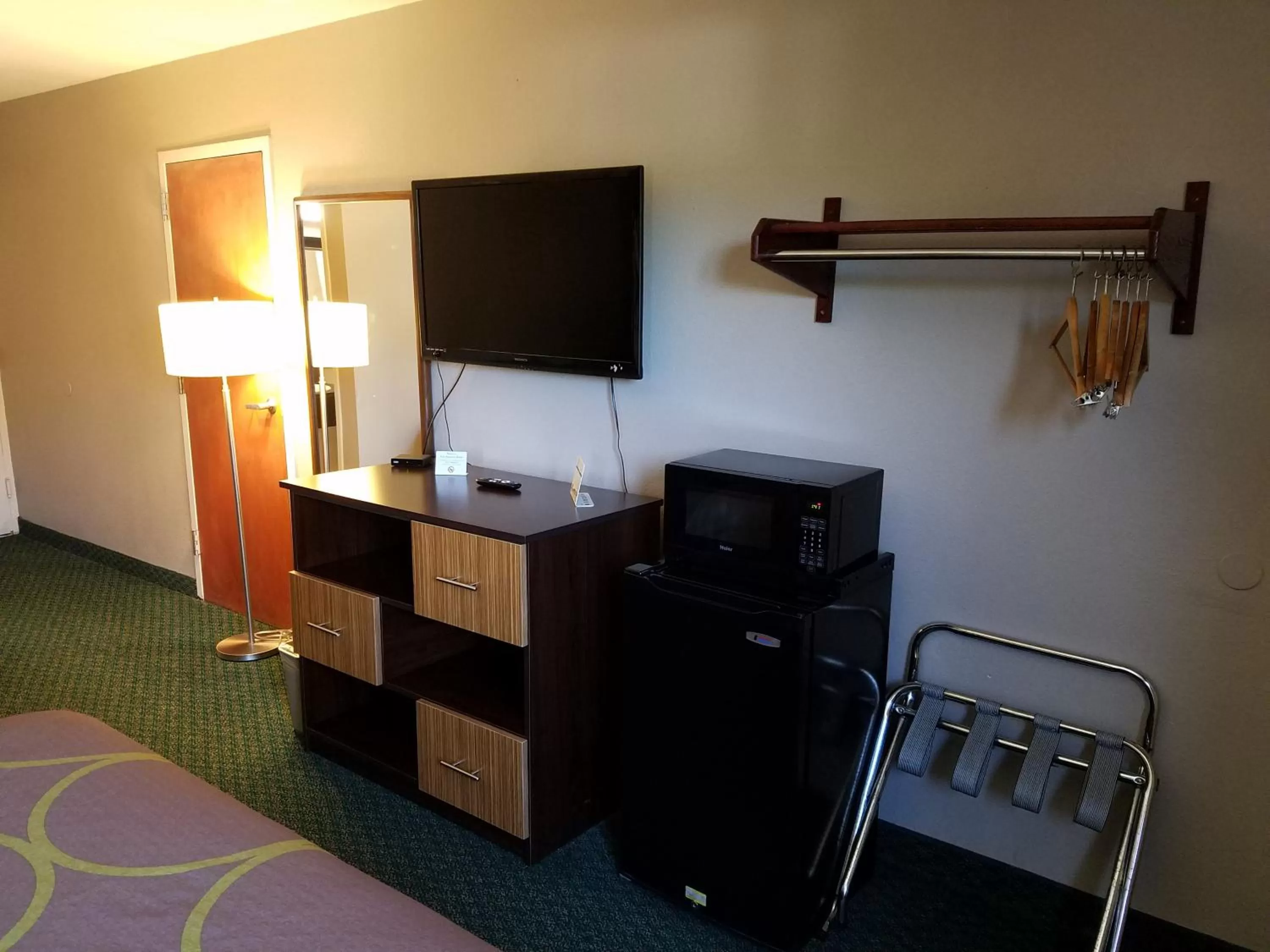 Deluxe Double Room with Two Double Beds - Non-Smoking in Super 8 by Wyndham Bentonville