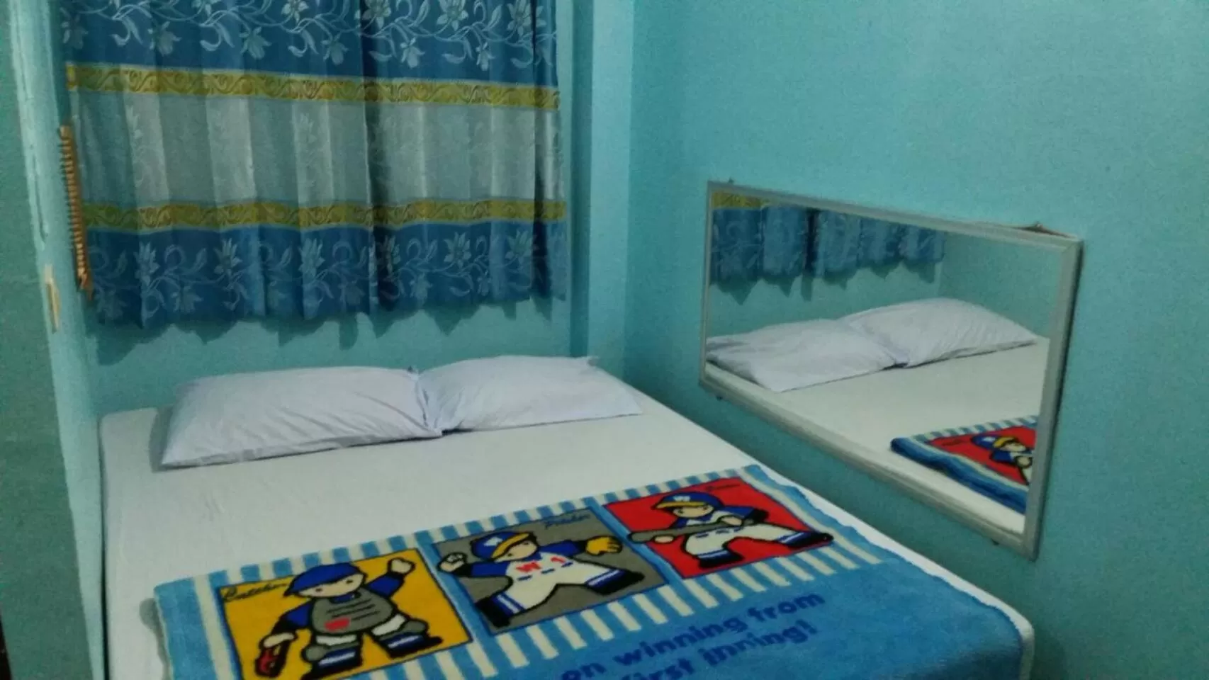 Small Double Room in Adchara Mansion