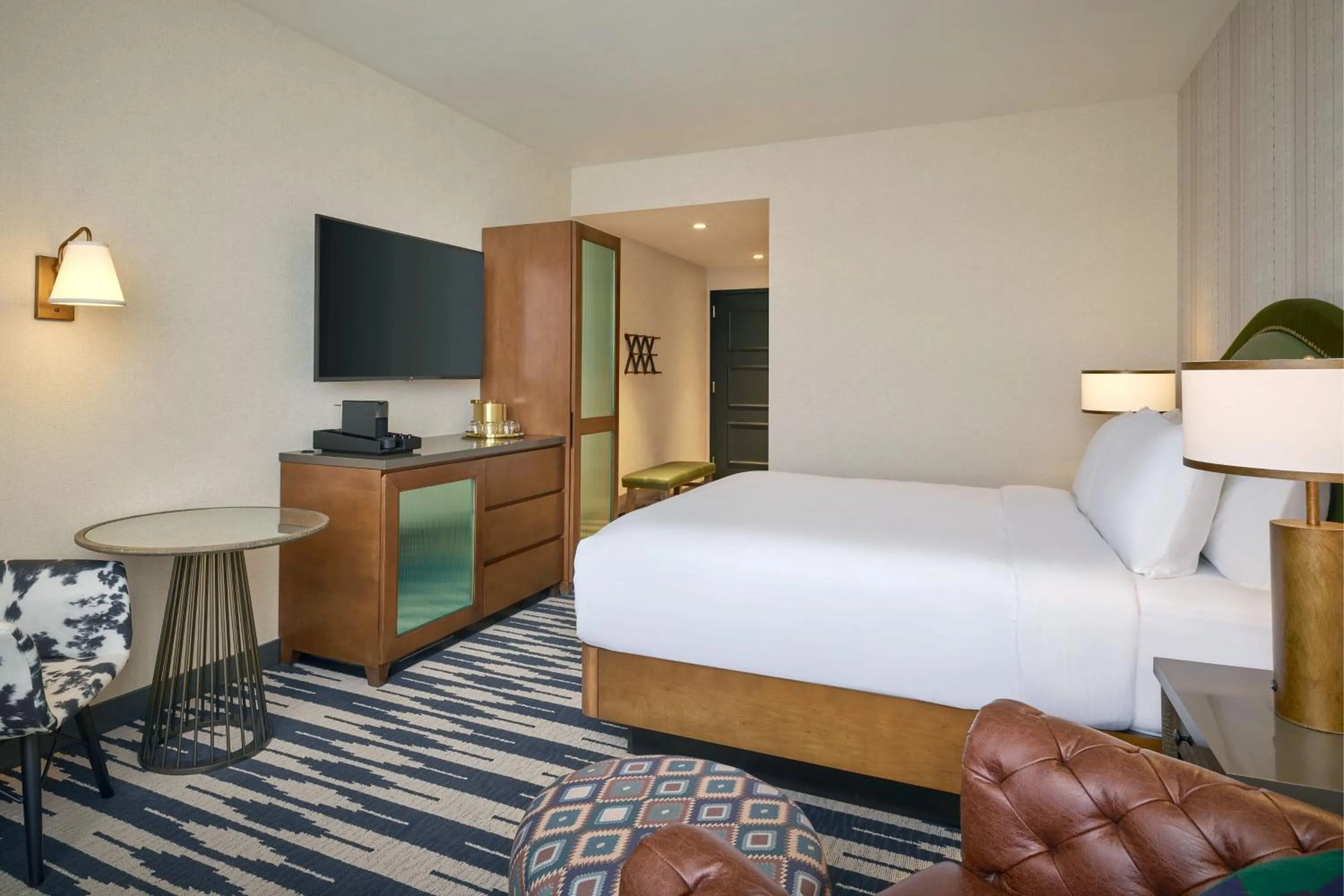 King Room in The Leo Kent Hotel, Tucson, a Tribute Portfolio Hotel