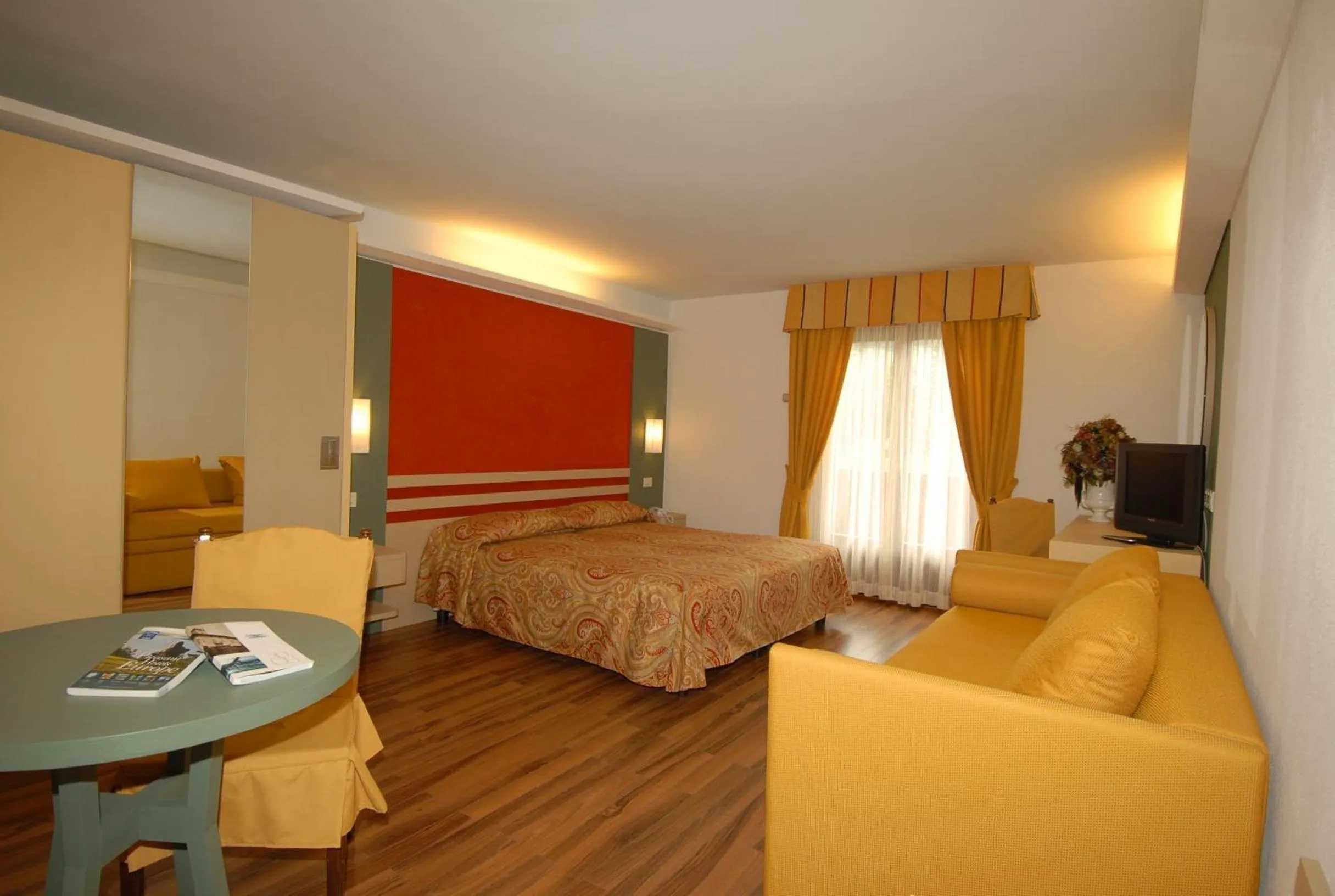 Superior Double or Twin Room in Hotel Baita Clementi