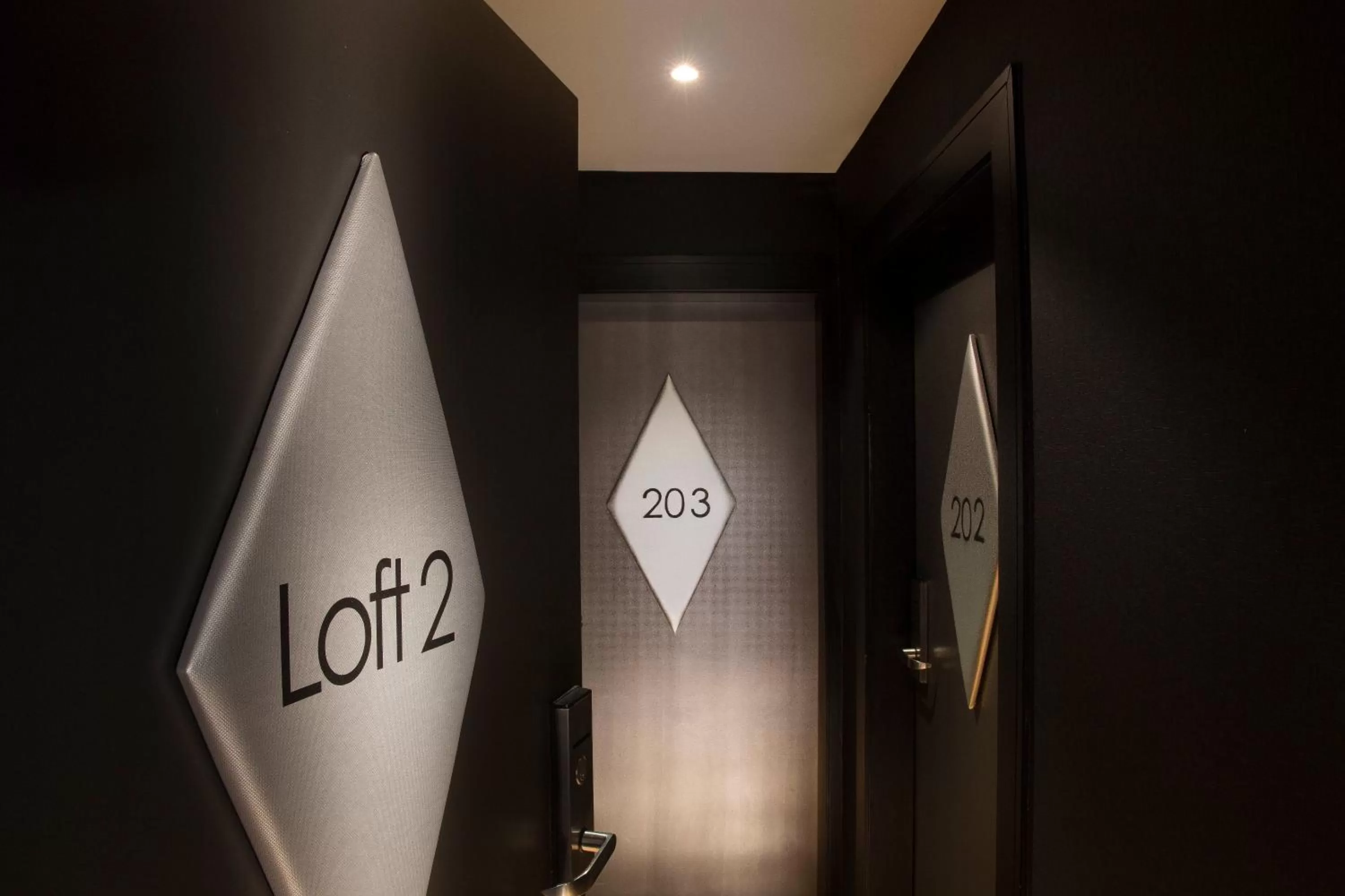 Two Connecting Double Rooms in L'Empire Paris - Louvre