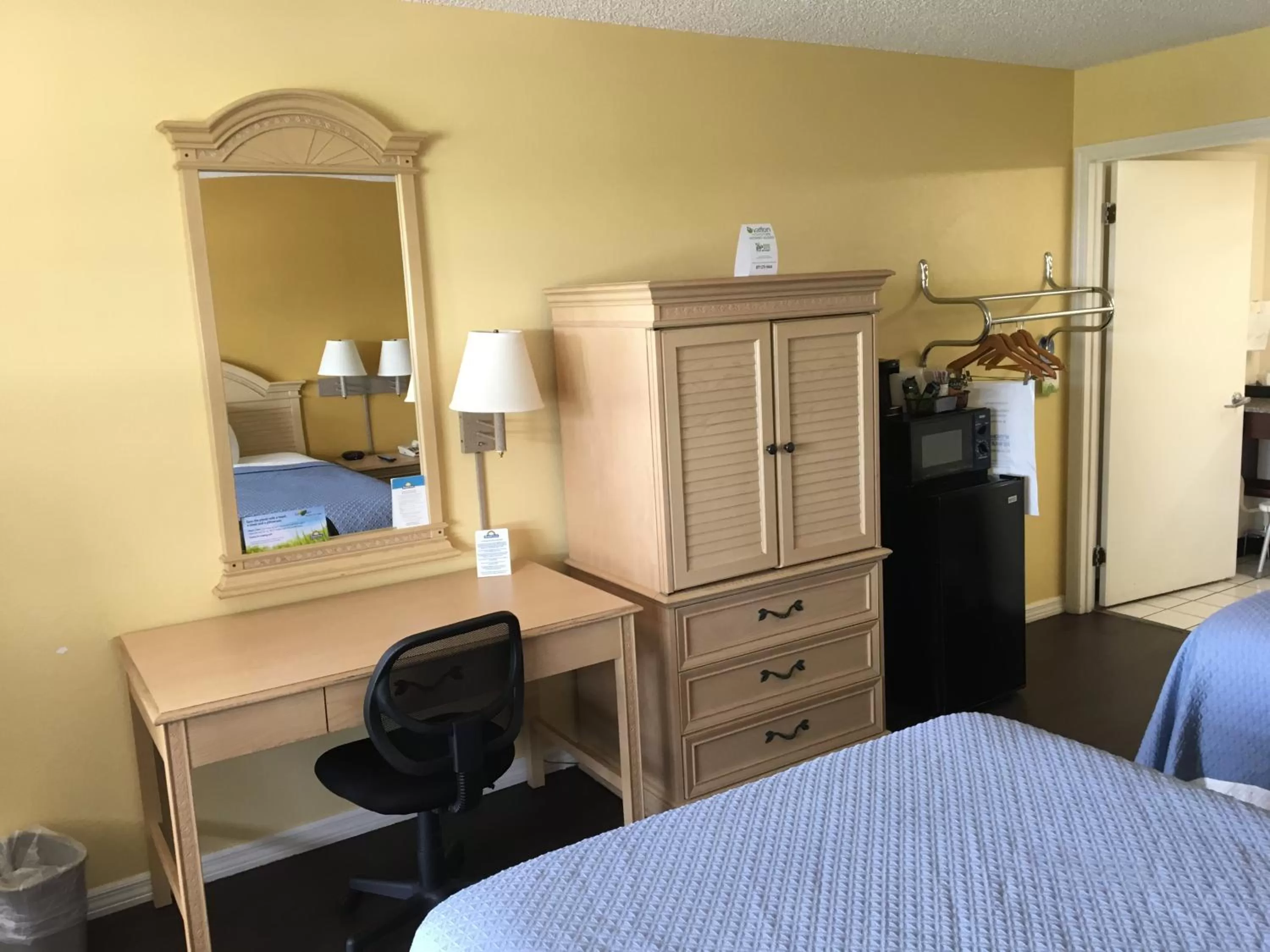 Double Room with Two Double Beds - Mobility and Hearing Impaired Access/Non-Smoking in Days Inn by Wyndham Madison