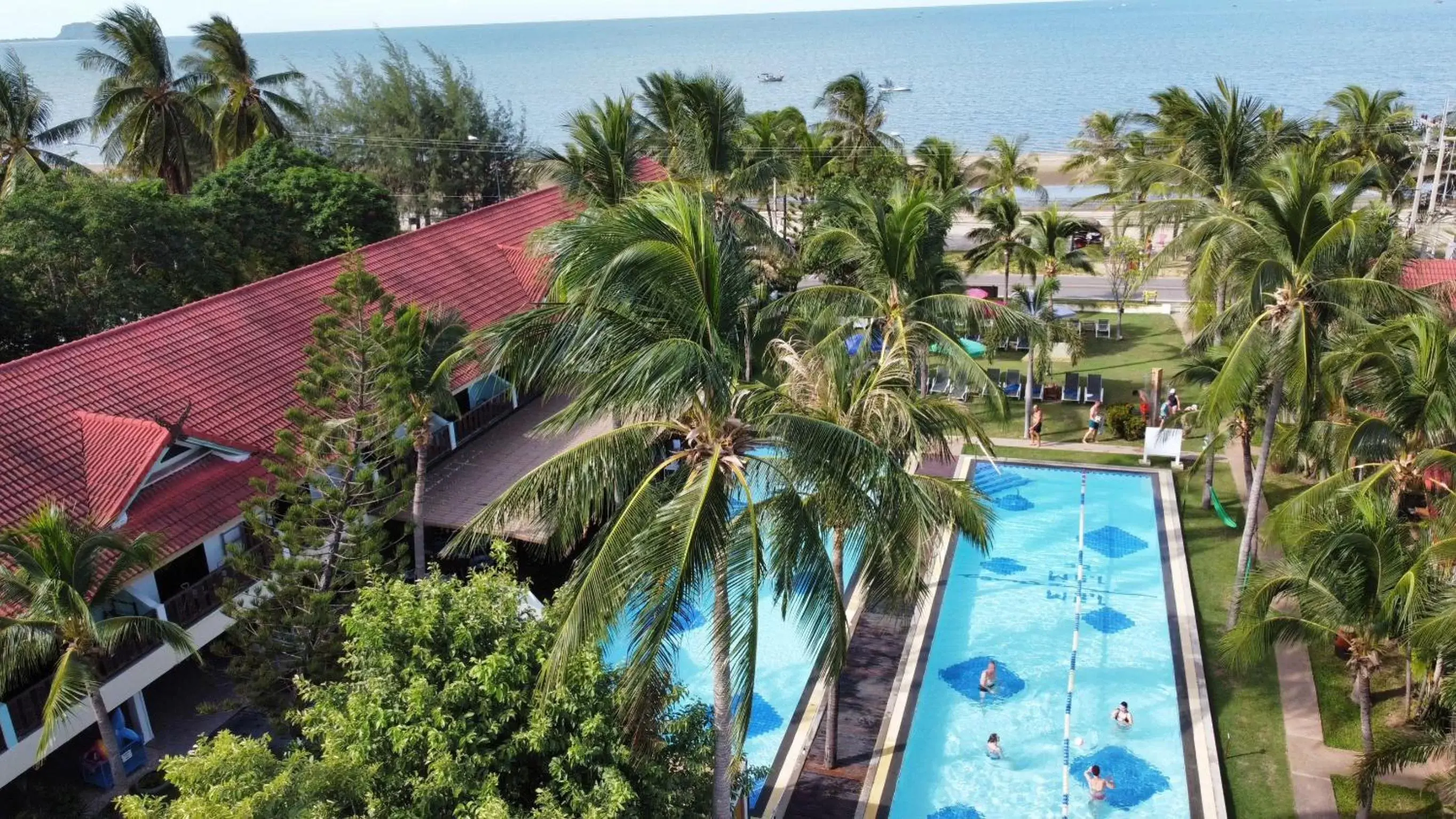 Dolphin Bay Beach Resort Dolphin Bay Beach Resort