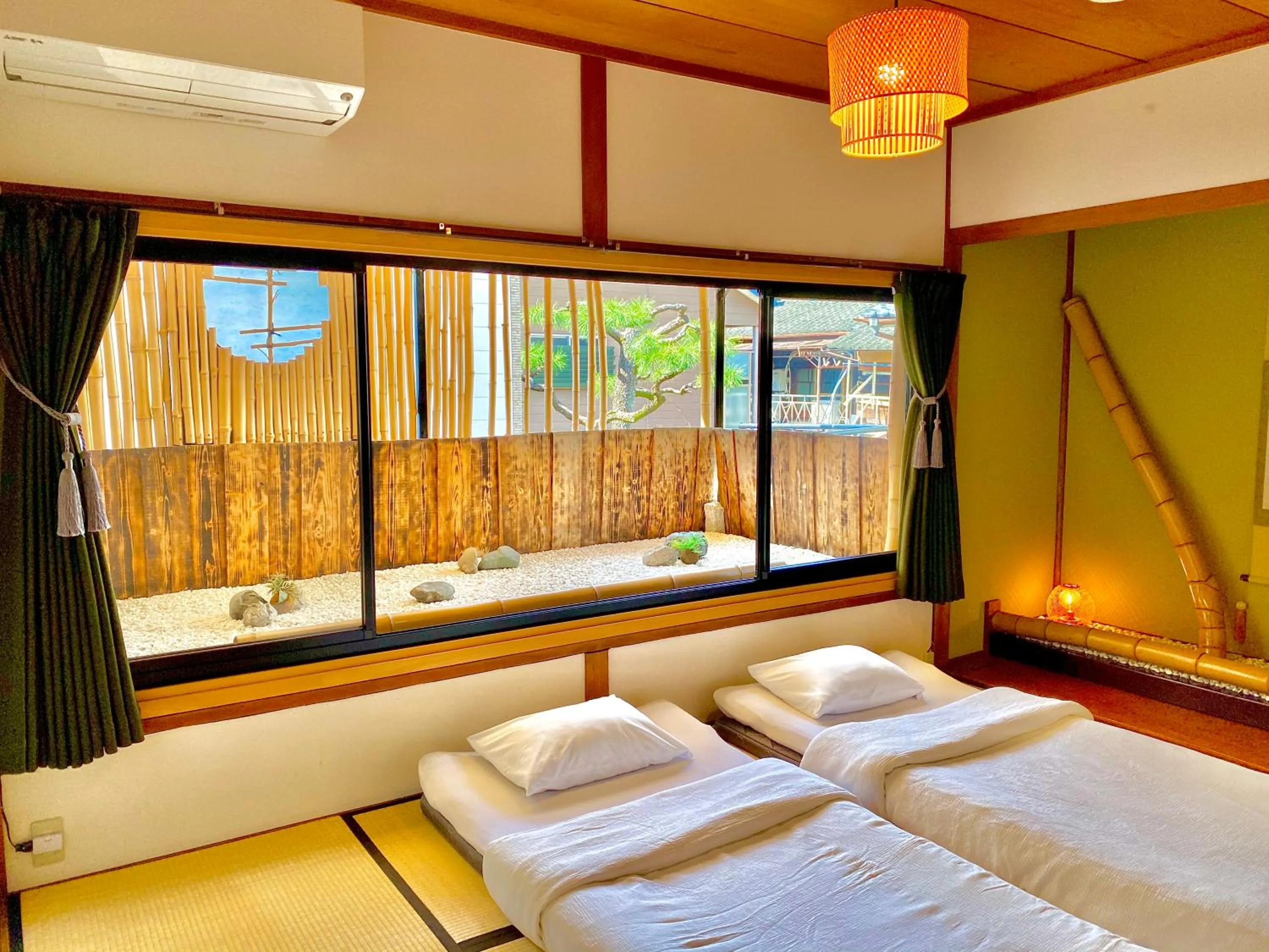 Japanese-Style Superior Room with Shared Bathroom - single occupancy in Guest House Oumi
