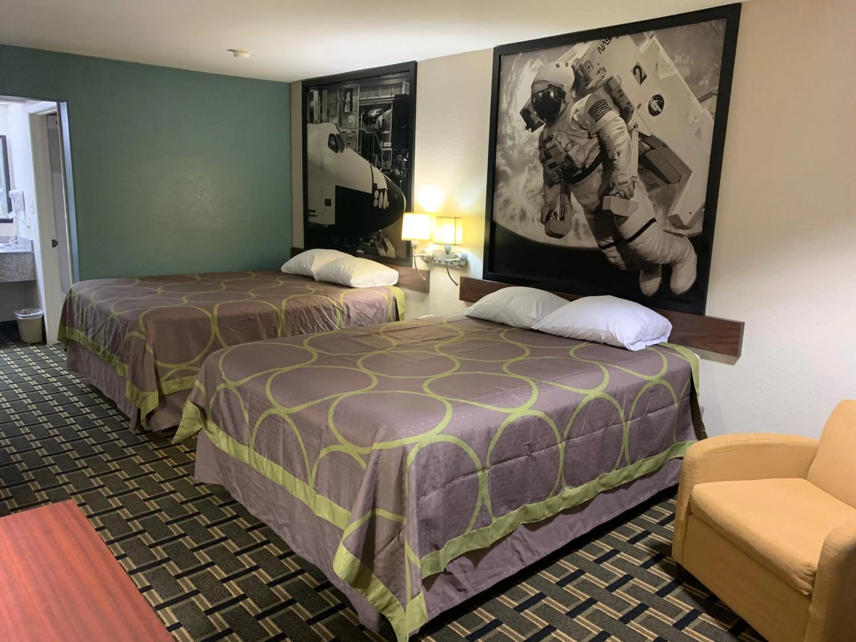 Queen Room with Two Queen Beds - Smoking in Super 8 by Wyndham Baytown I-10