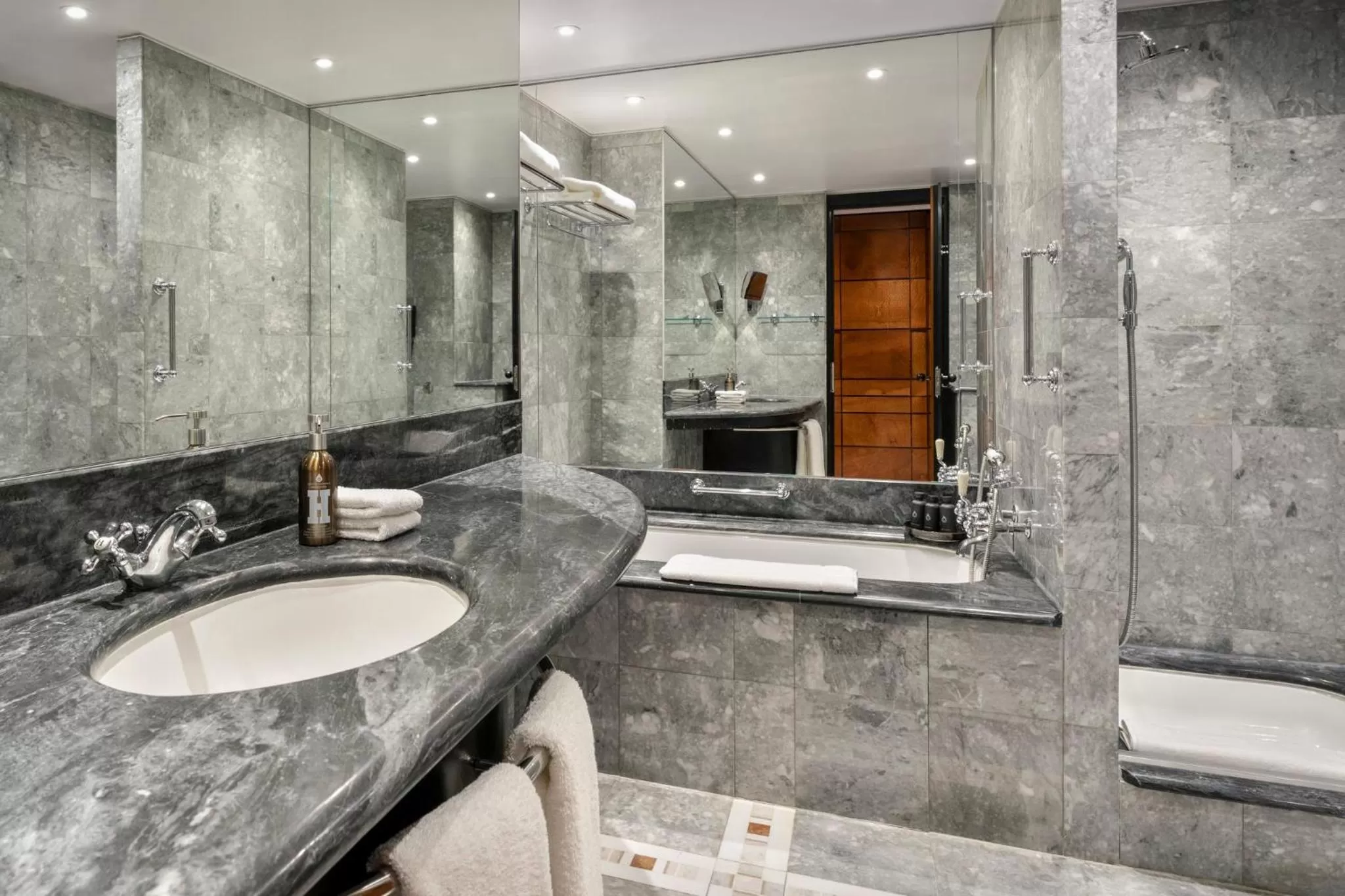 Garden Room in COMO The Halkin