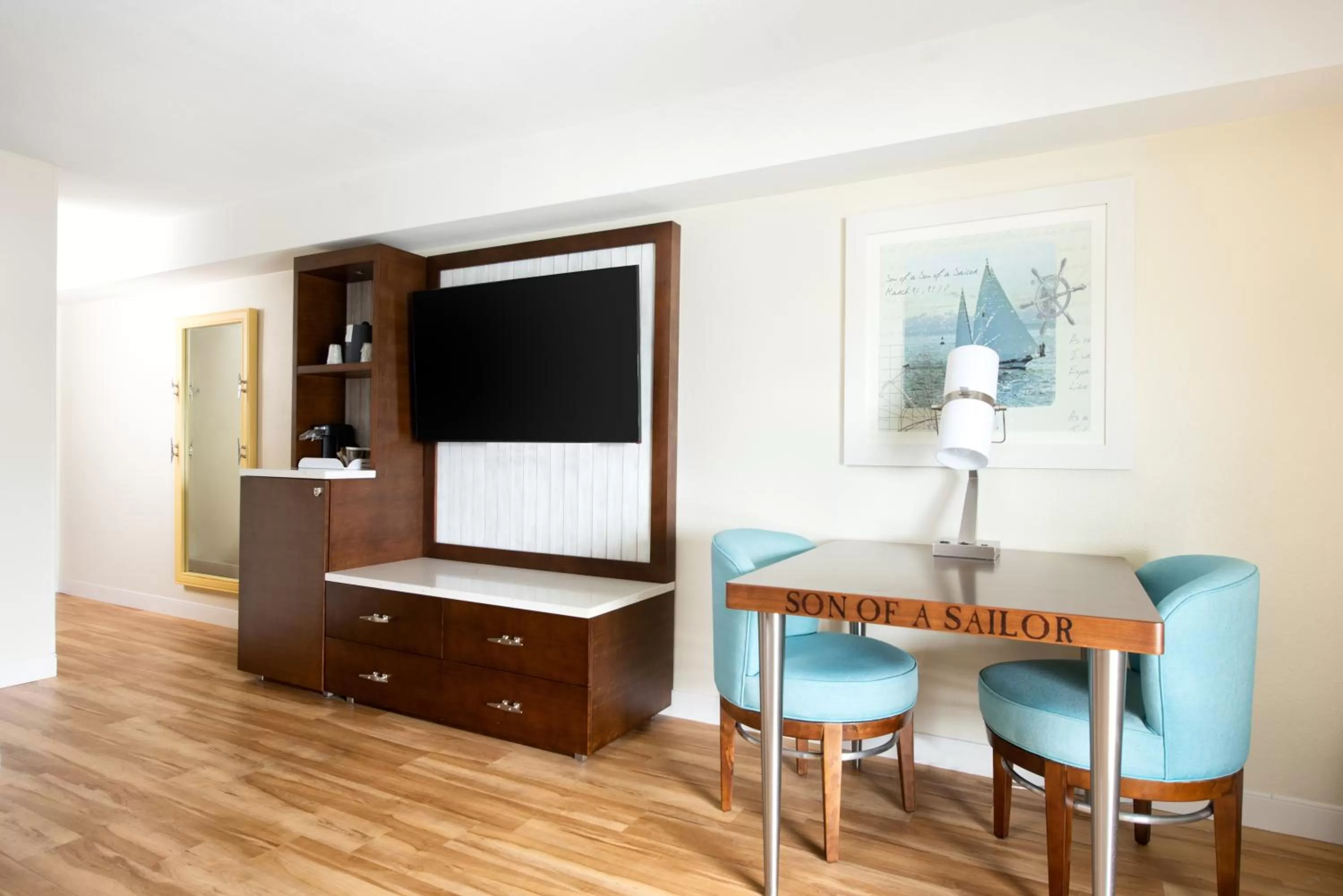 Standard Room Two King Beds Lakeview in Margaritaville Lake Resort Lake of the Ozarks