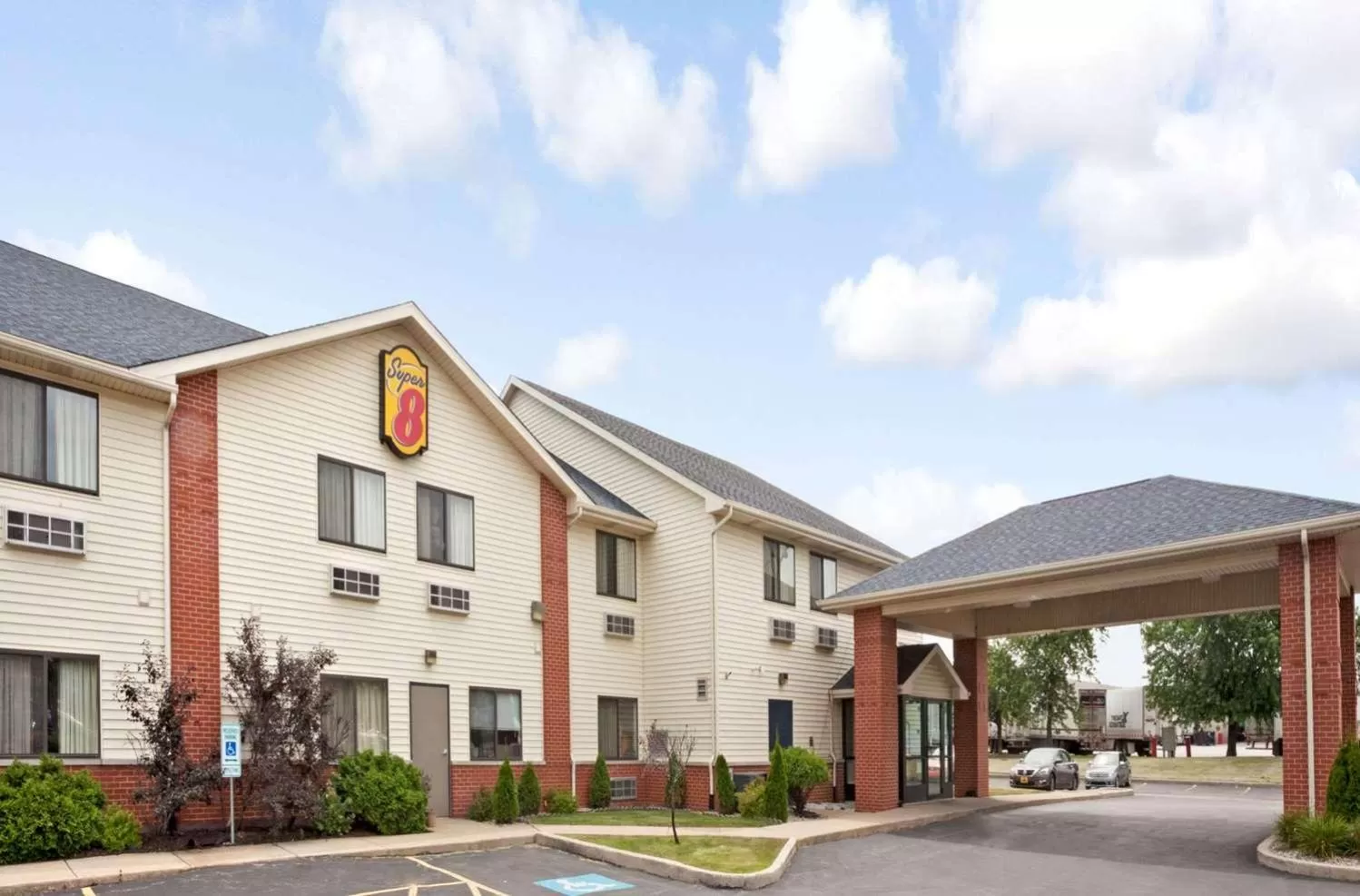 Property building in Super 8 by Wyndham Monee I-57