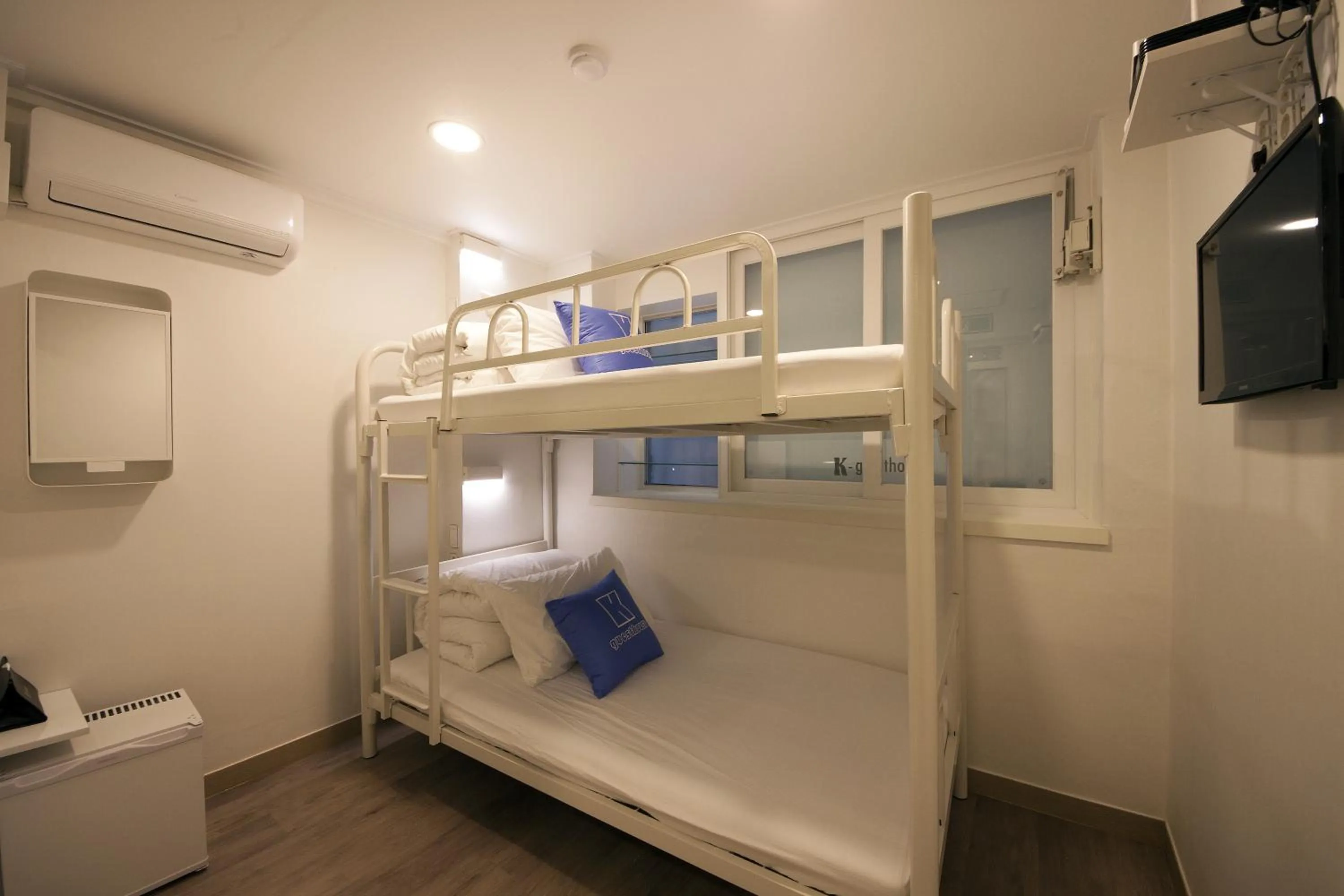 Twin Room with Bunk Beds in K-Guesthouse Myeongdong 1