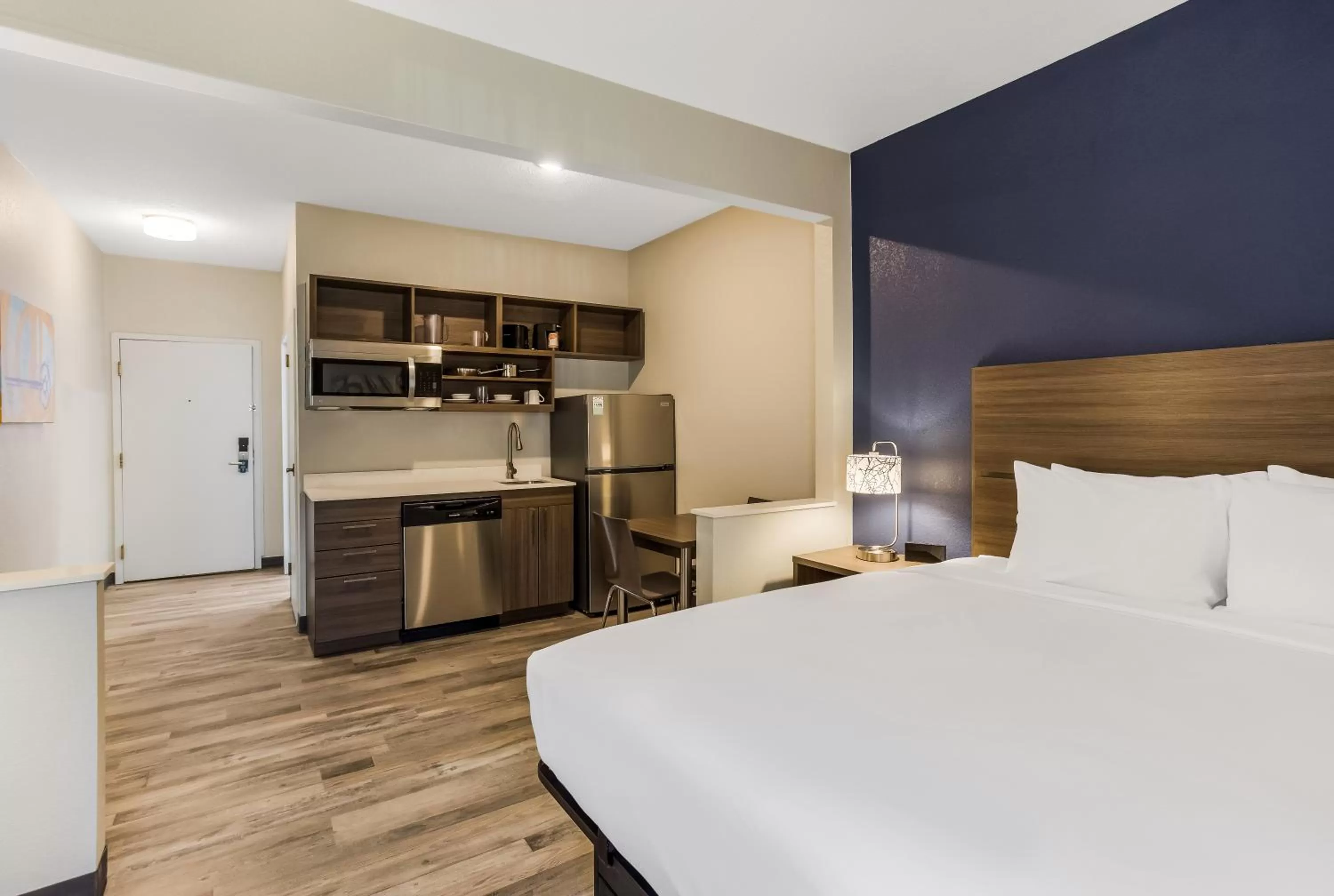 Efficiency King Suite - Non Smoking in MainStay Suites Bourbonnais - Kankakee