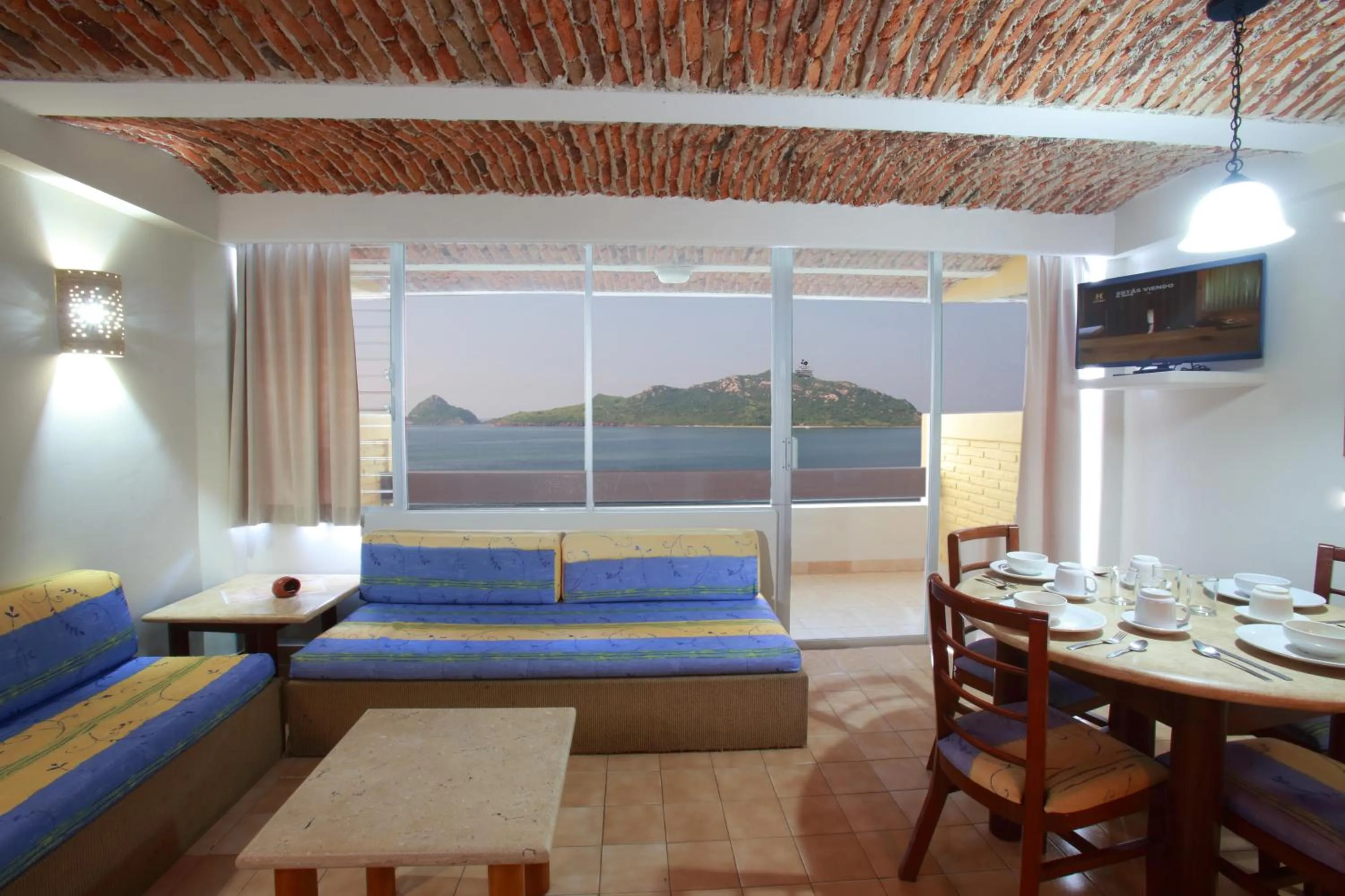 Suite with Kitchenette - Sea View in Las Flores Beach Resort