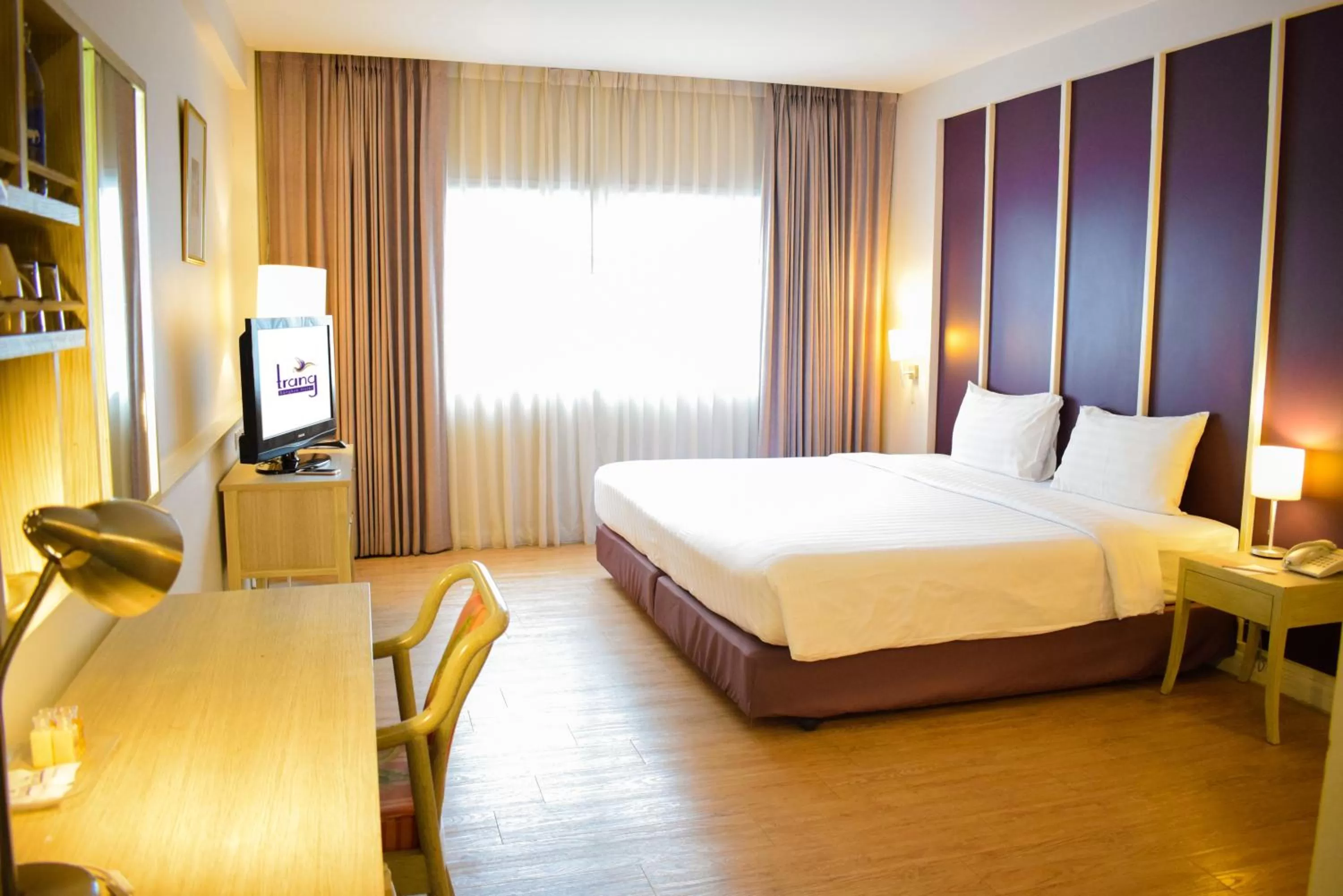 Deluxe Double or Twin Room in Trang Hotel Bangkok - SHA Plus