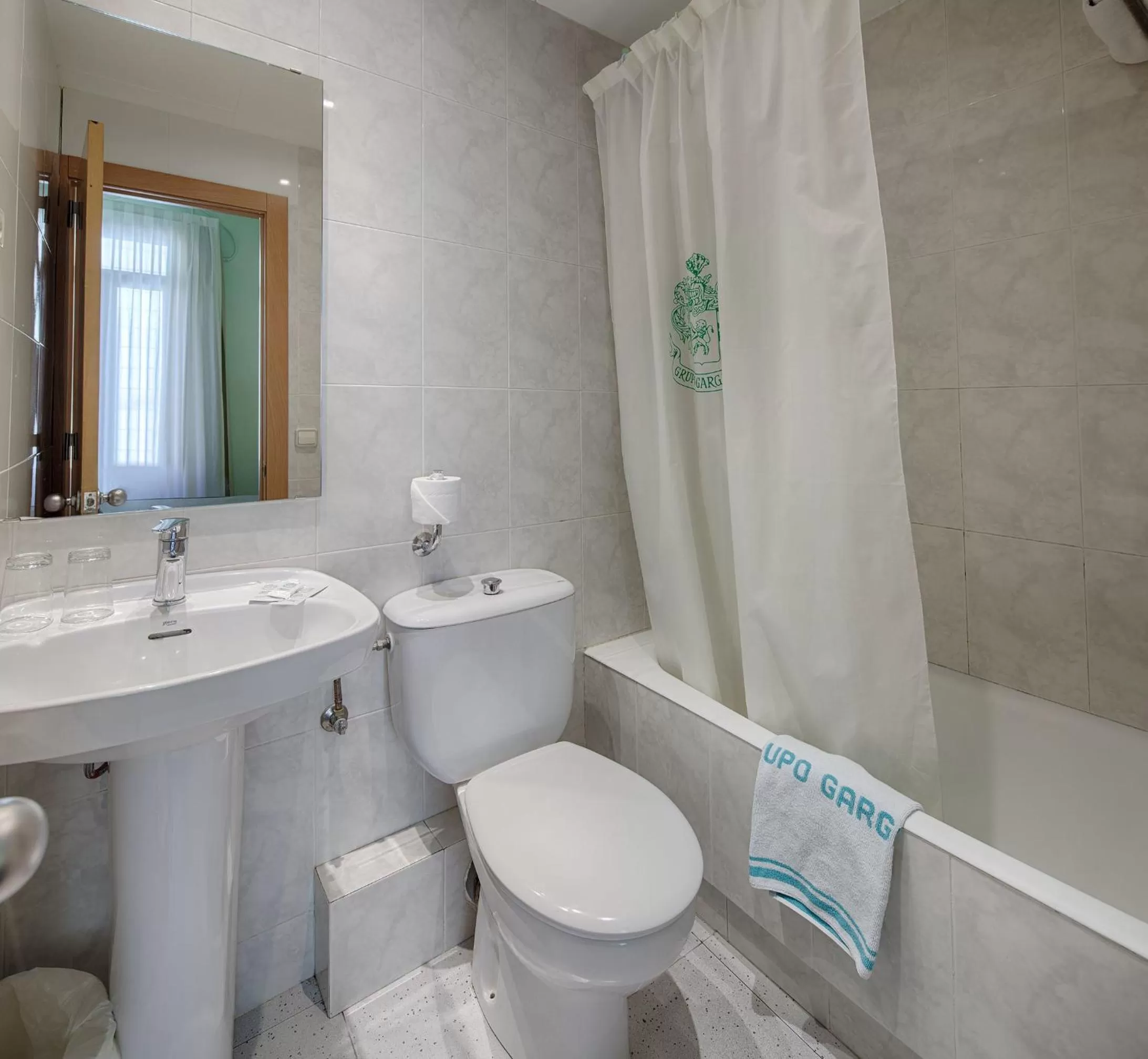 Double Room for Single Use - single occupancy in Hotel Lyon