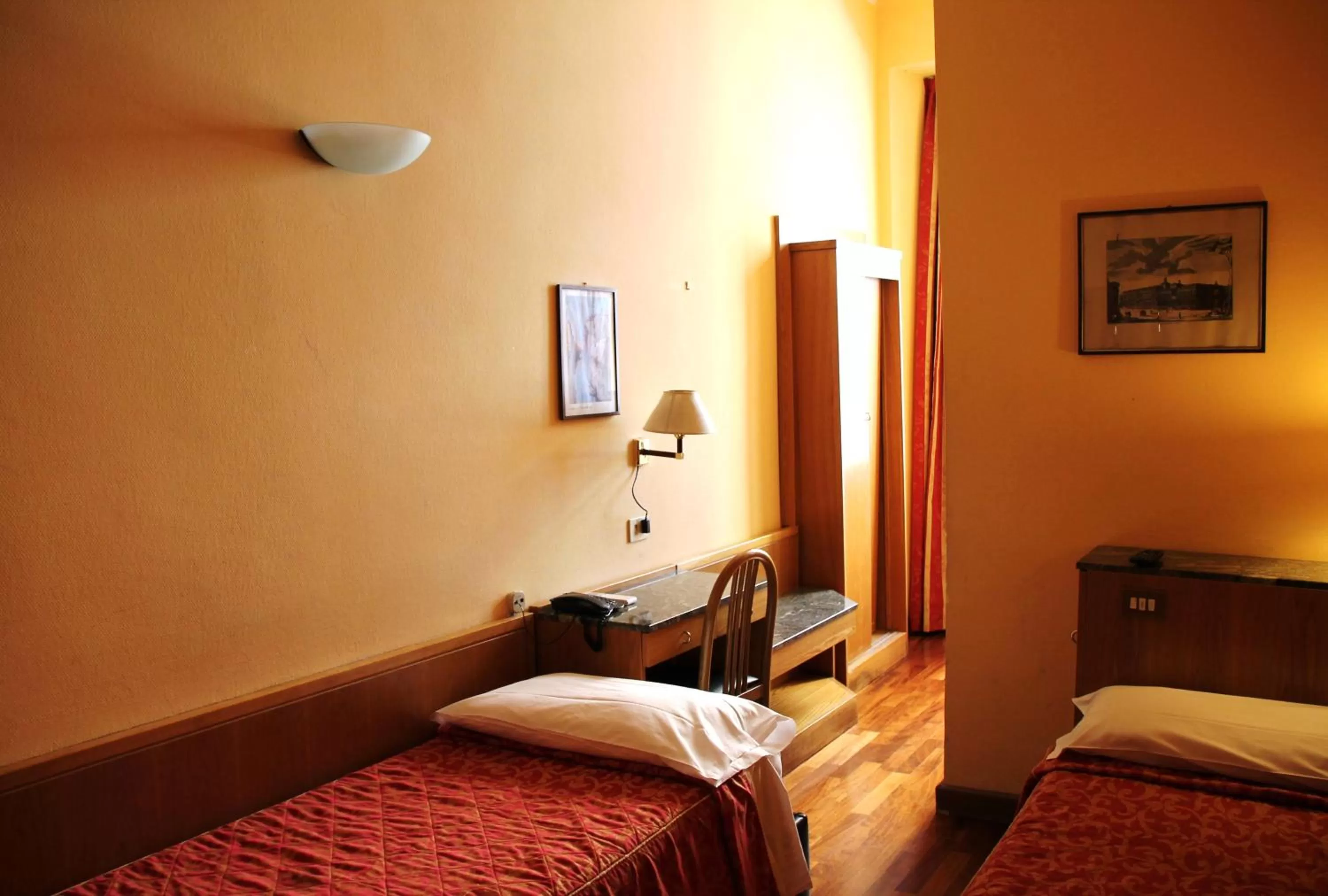 Twin Room in Hotel Vecchia Milano