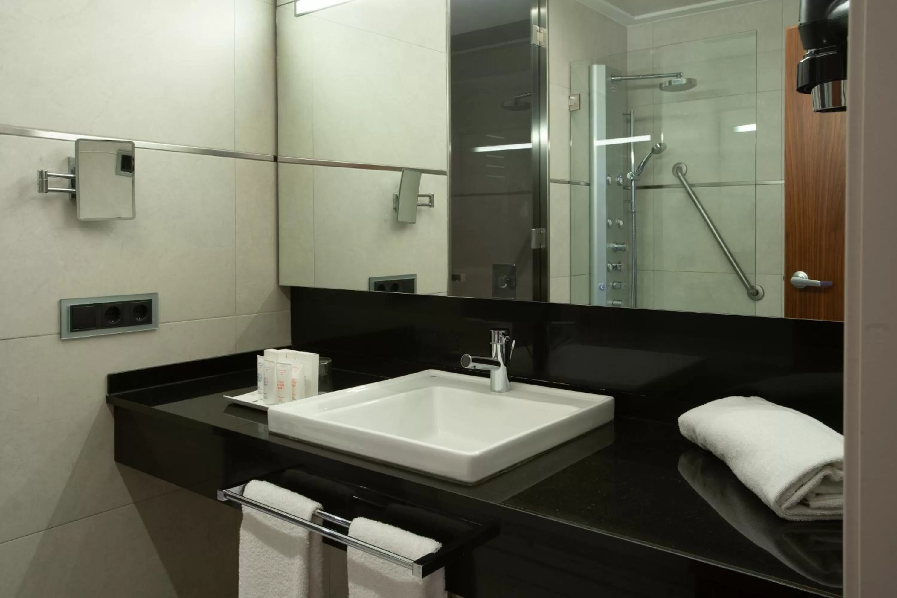 Double or Twin Room in Primus Valencia