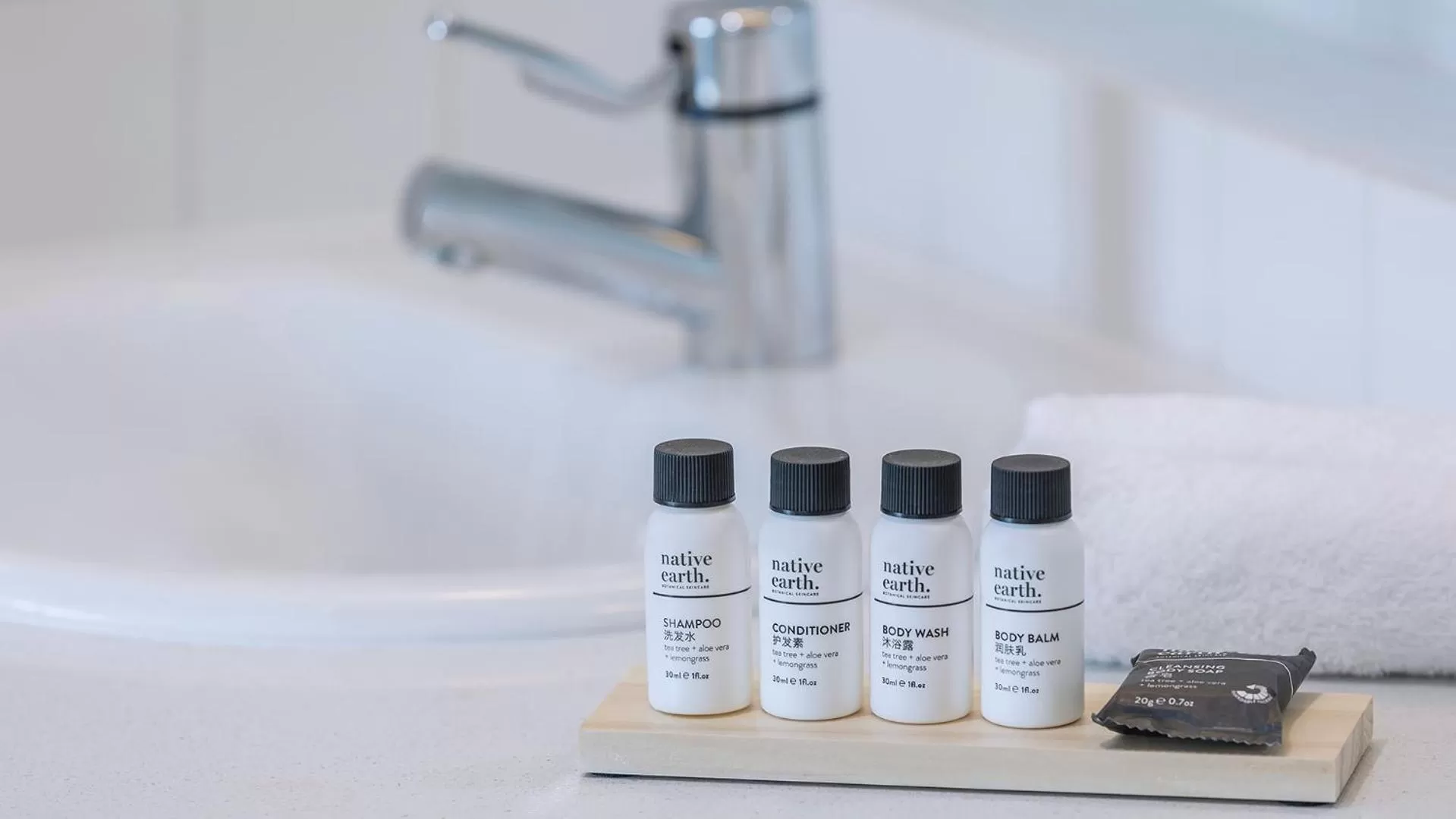 Deluxe One-Bedroom Apartment in Oaks Adelaide Embassy Suites