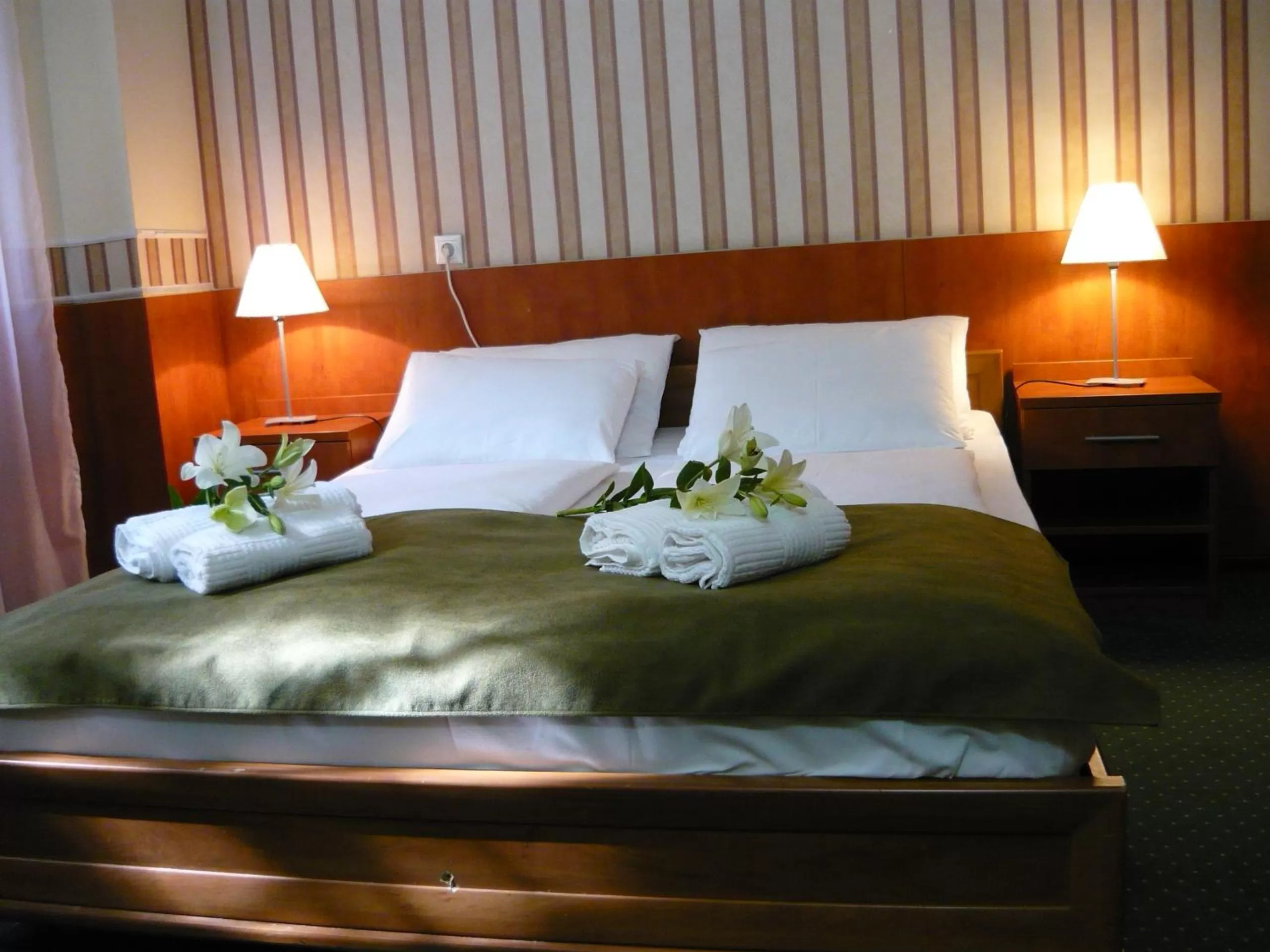 Double Room in Atlantic Hotel