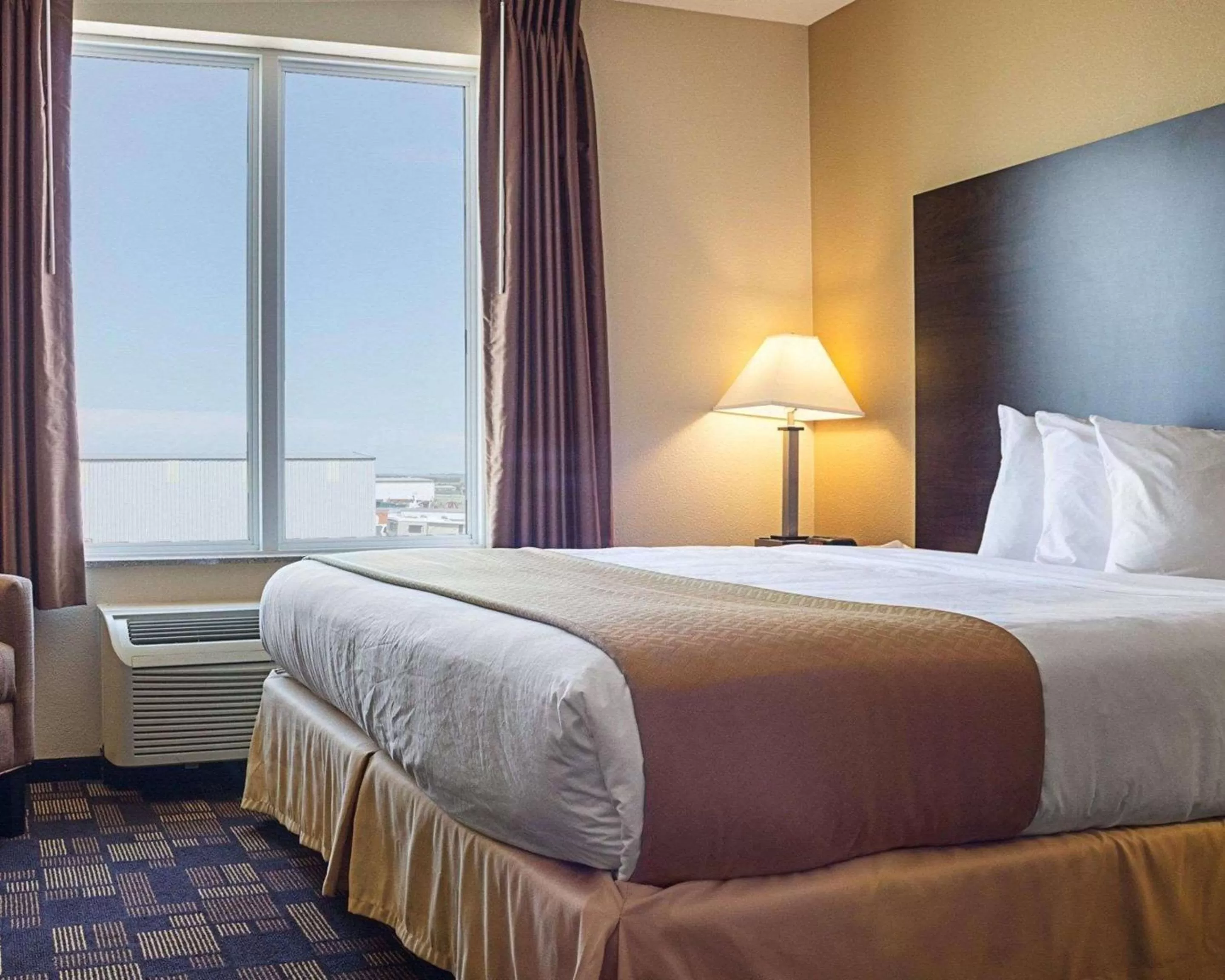 King Room - Accessible/Non-Smoking in Quality Inn & Suites