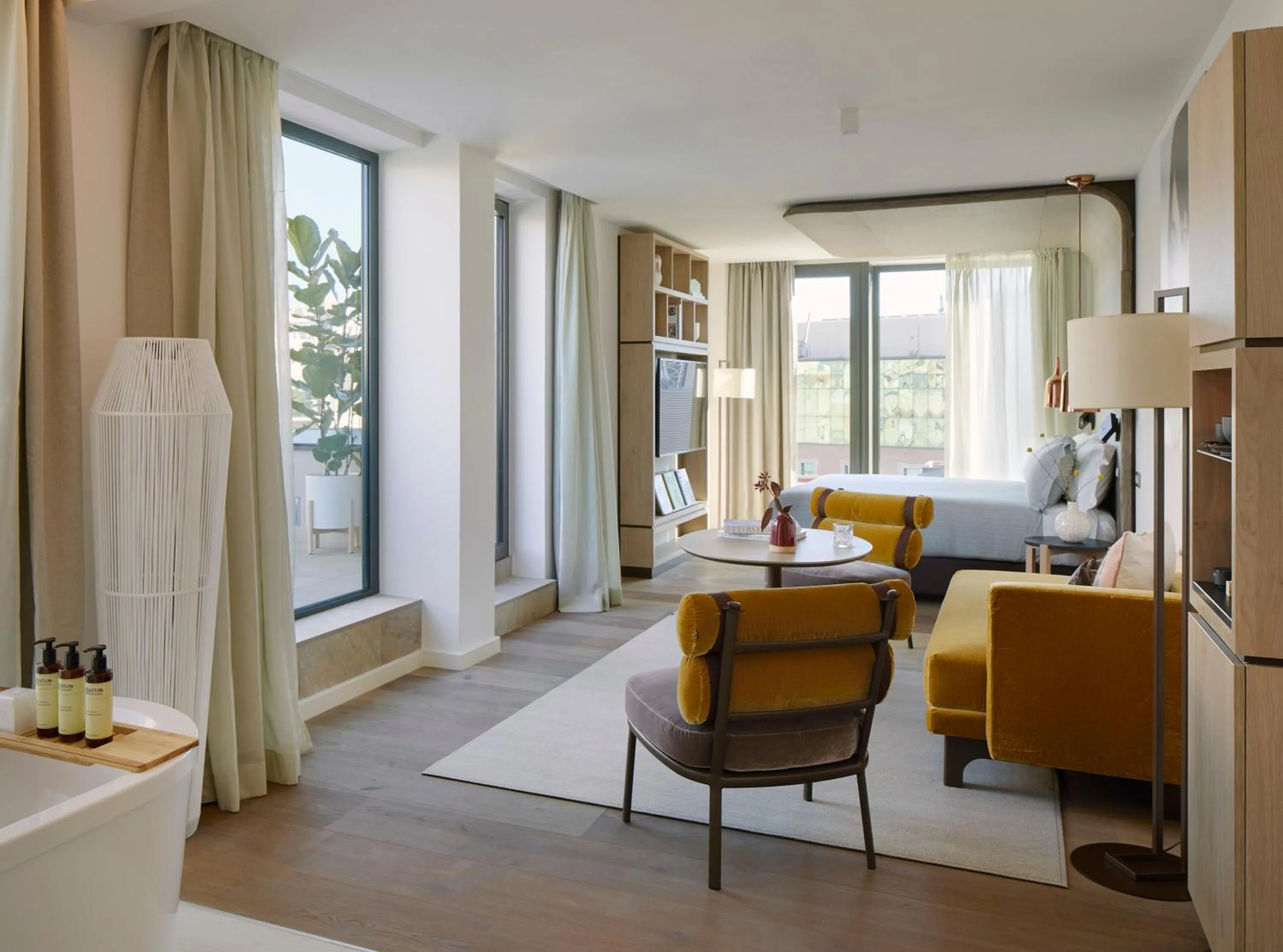 Studio ME Suite Terrace with Jacuzzi and City View in ME Barcelona