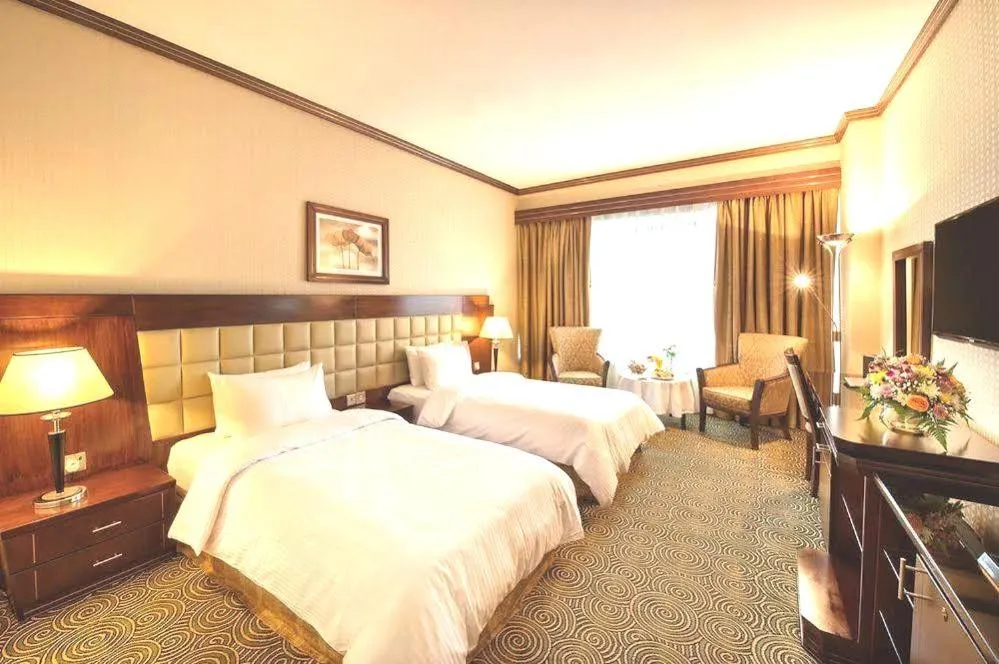 Deluxe Double Room in Grand Central Hotel