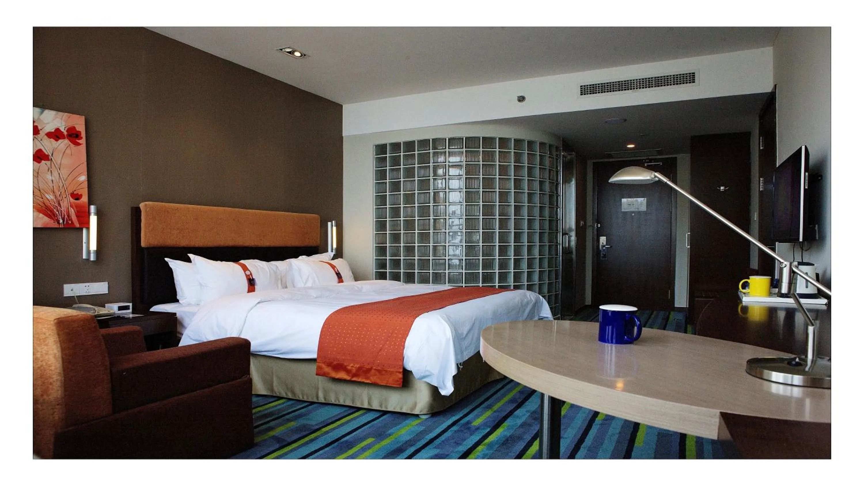 Standard Queen Room in Holiday Inn Express Weihai Hi-Tech Zone by IHG