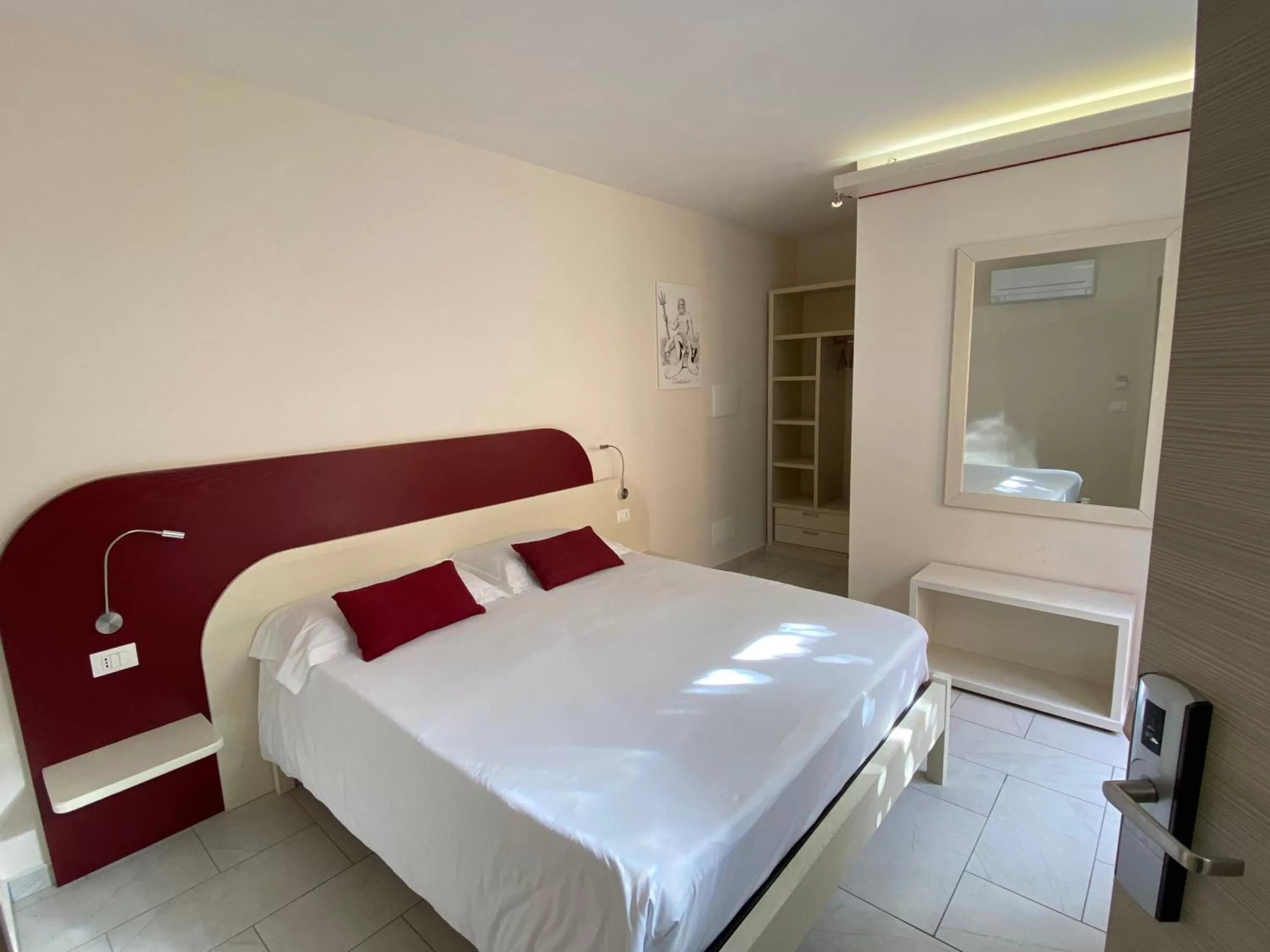 Classic Double Room - single occupancy - Basement in Aether Suites Tropea - Free Private Parking