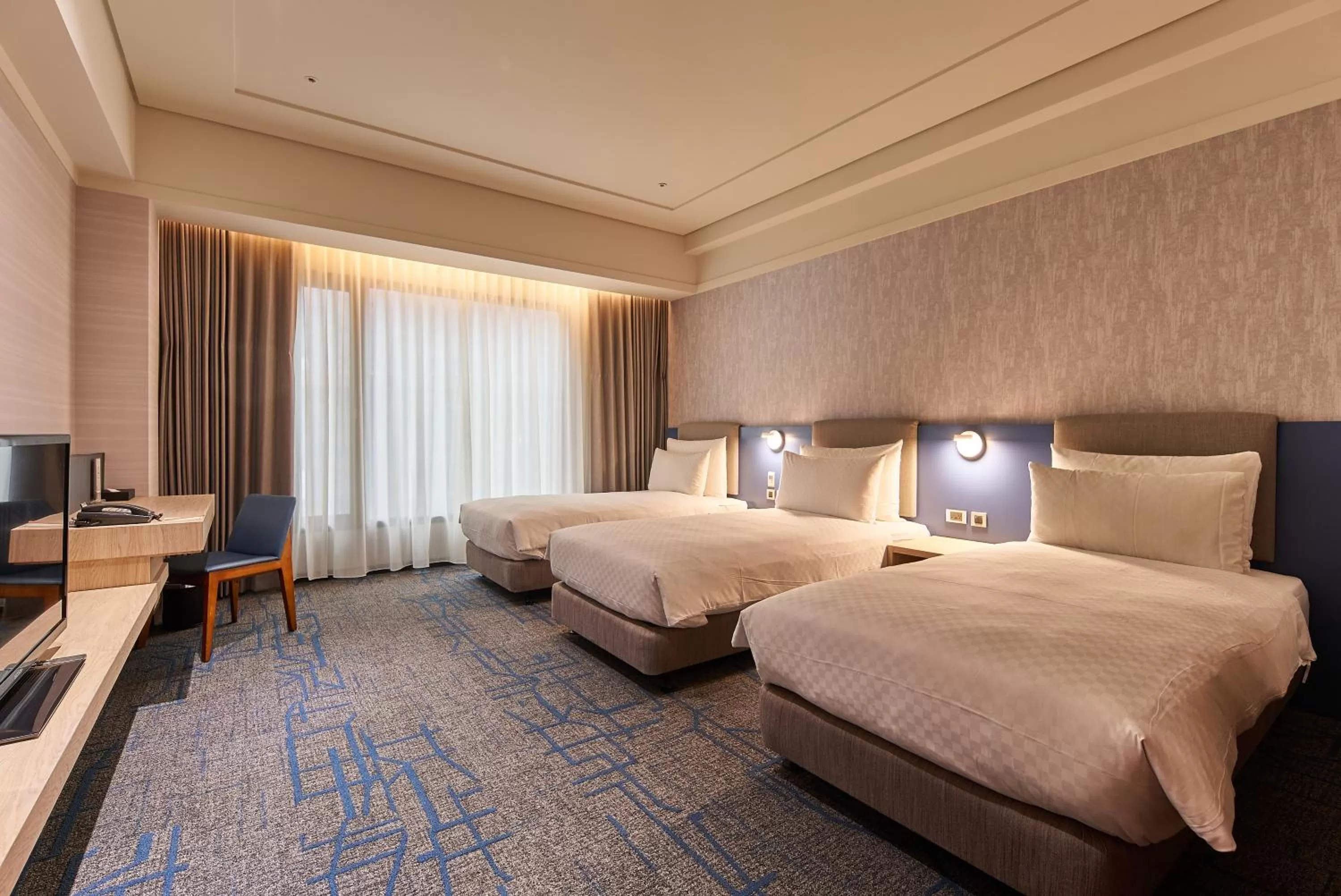 Deluxe Triple Room in Miramar Garden Taipei