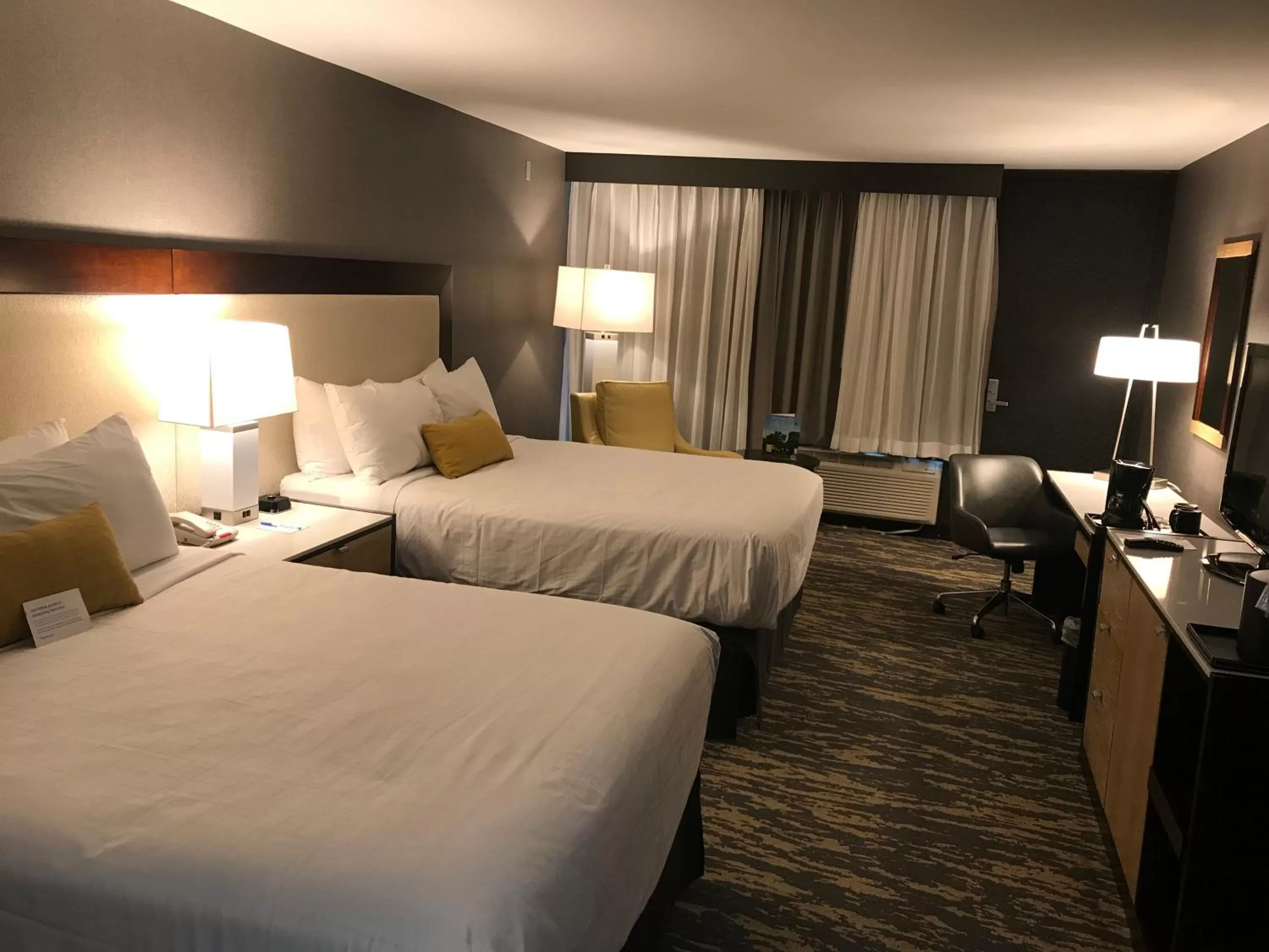Queen Room with Two Queen Beds - Mobility Access/Non-Smoking in Wyndham Lancaster Resort and Convention Center