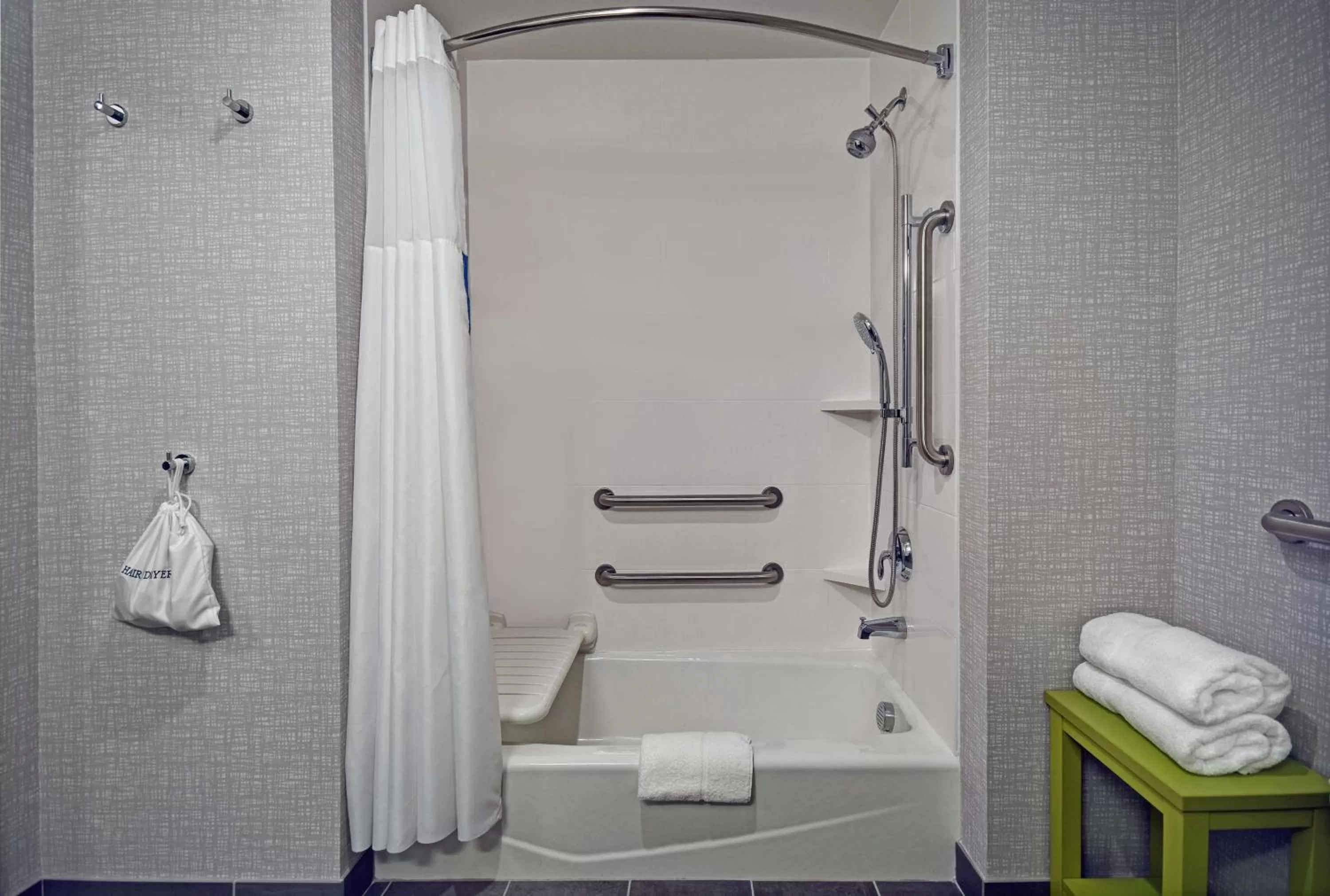King Room with Bath Tub - Mobility/Hearing Accessible - Non-Smoking in Hampton Inn Las Vegas Strip South, NV 89123