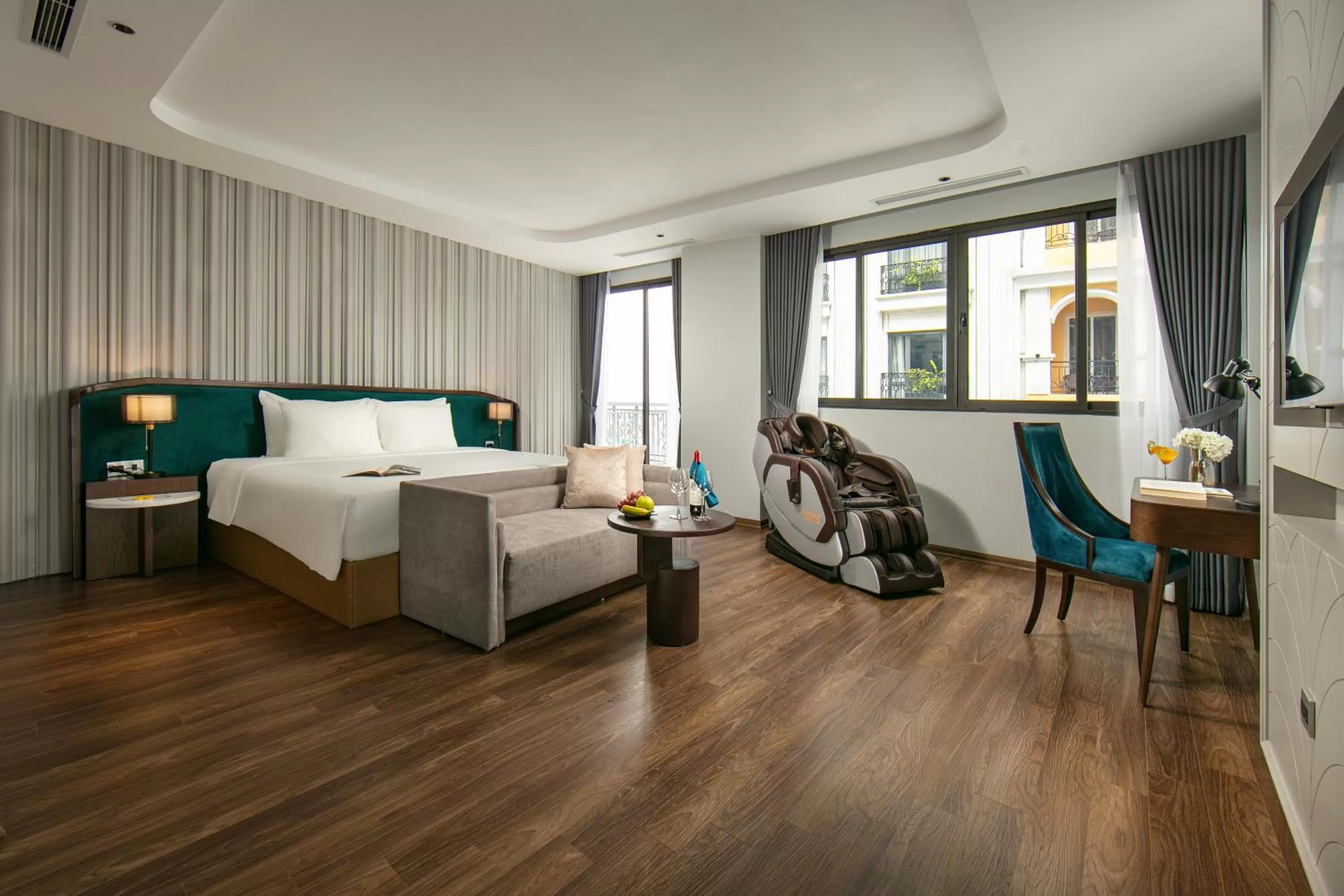 May De Ville Grand Suite Balcony in MAY DE VILLE Lakeside Hotel