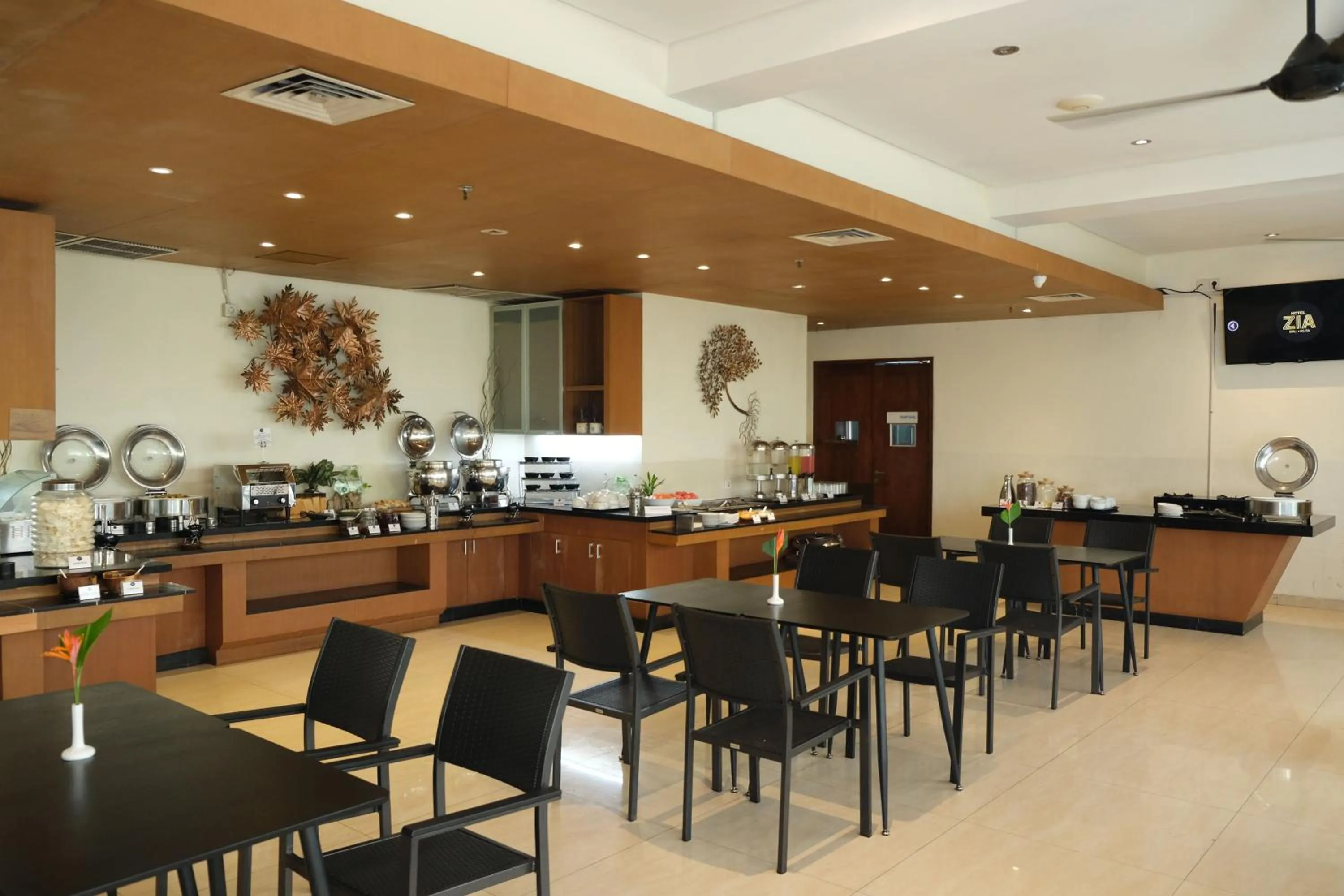 Restaurant/places to eat in Zia Hotel Kuta