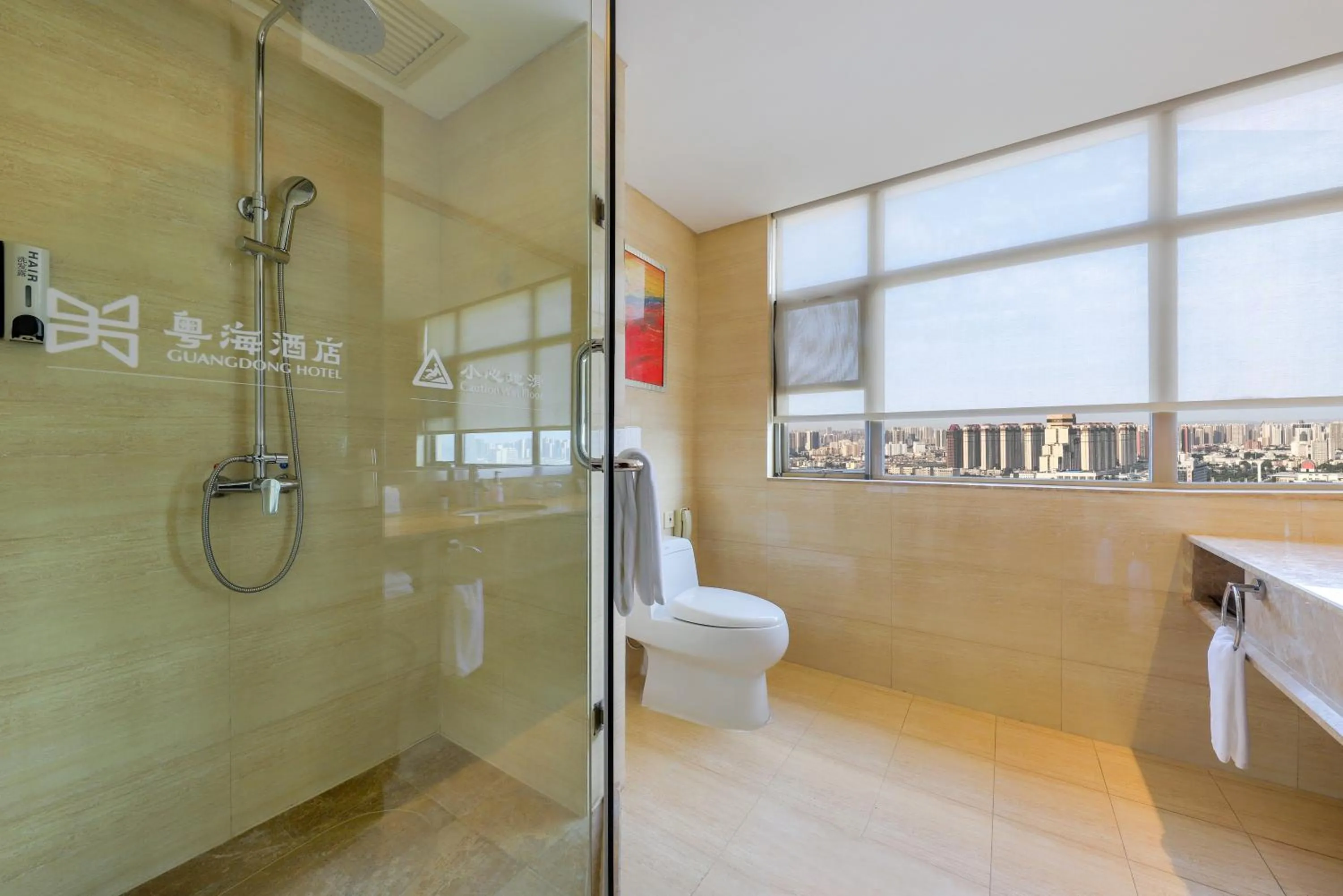 Superior Twin Room in Zhengzhou Yuehai Hotel