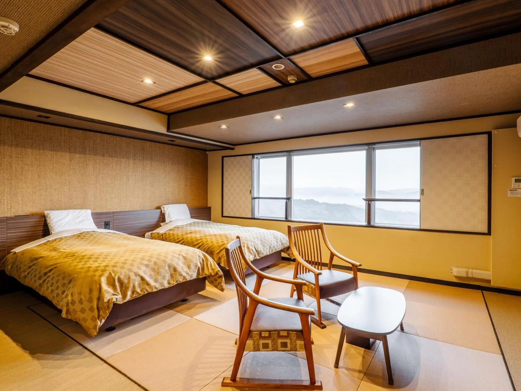Superior Triple Room on High Floor with Shower - Non Smoking in Kishigon Ryokan