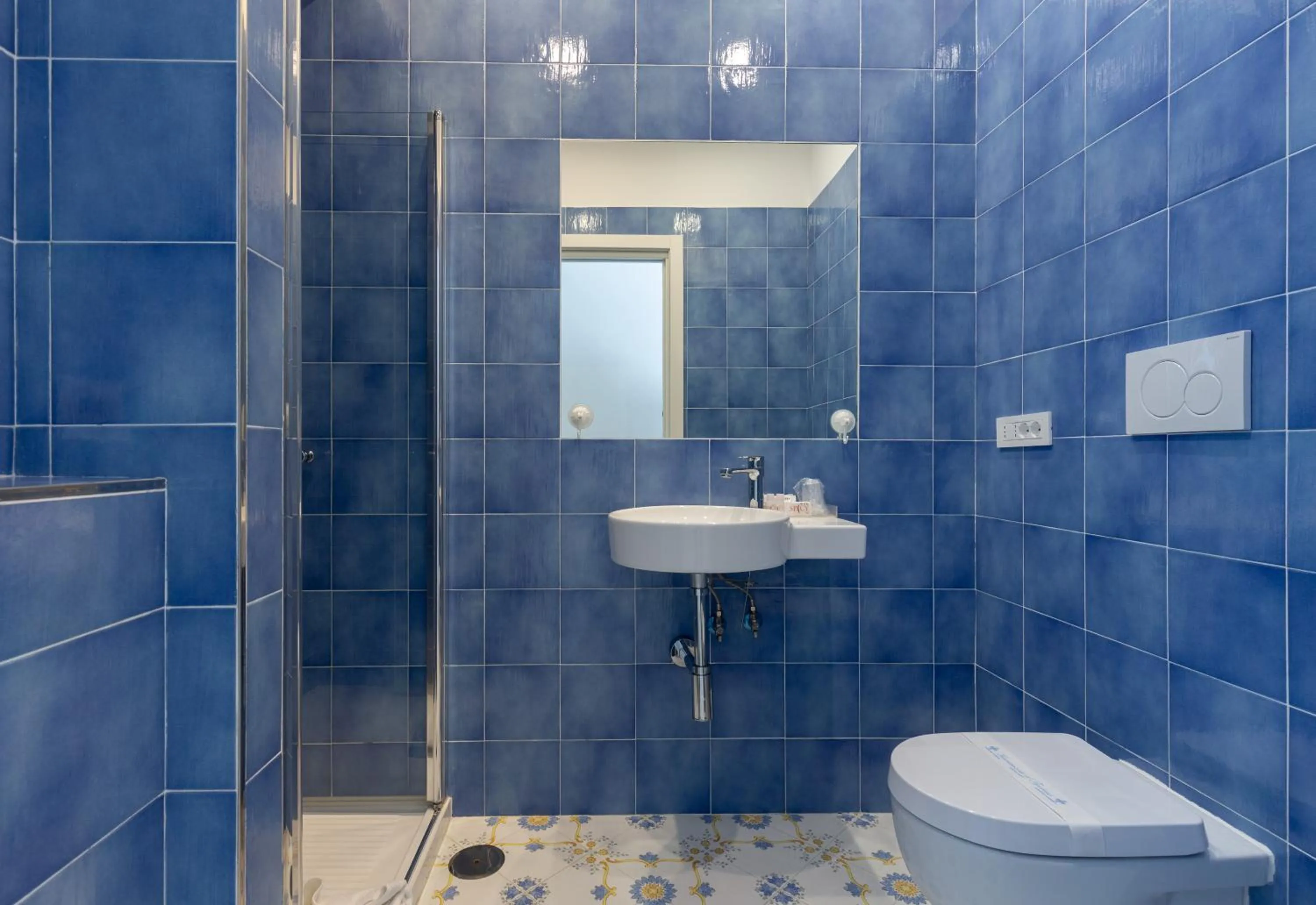 Double or Twin Room with Sea View in Hotel Spicy