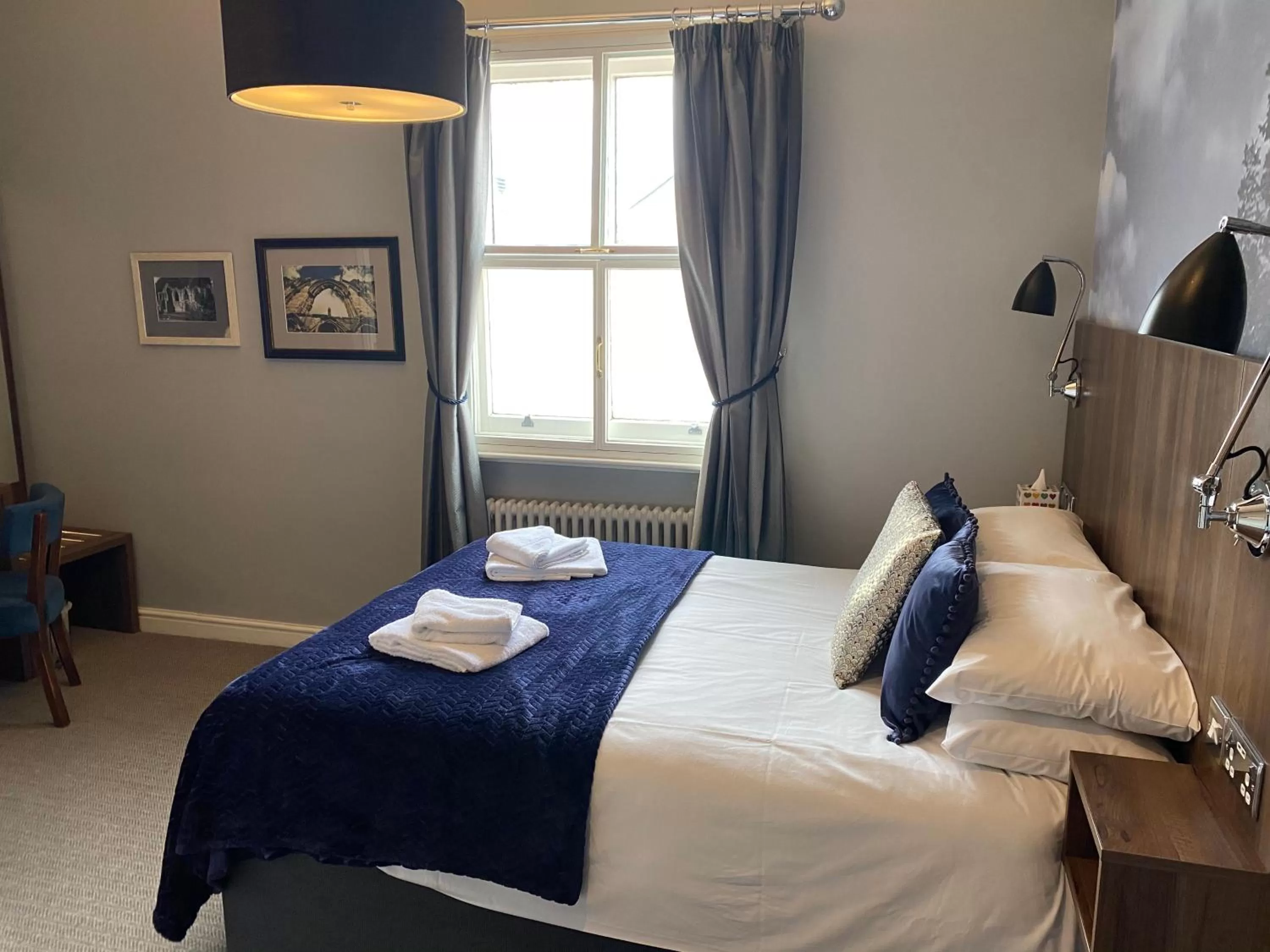 Standard Double with Ensuite in The Bootham Tavern - York