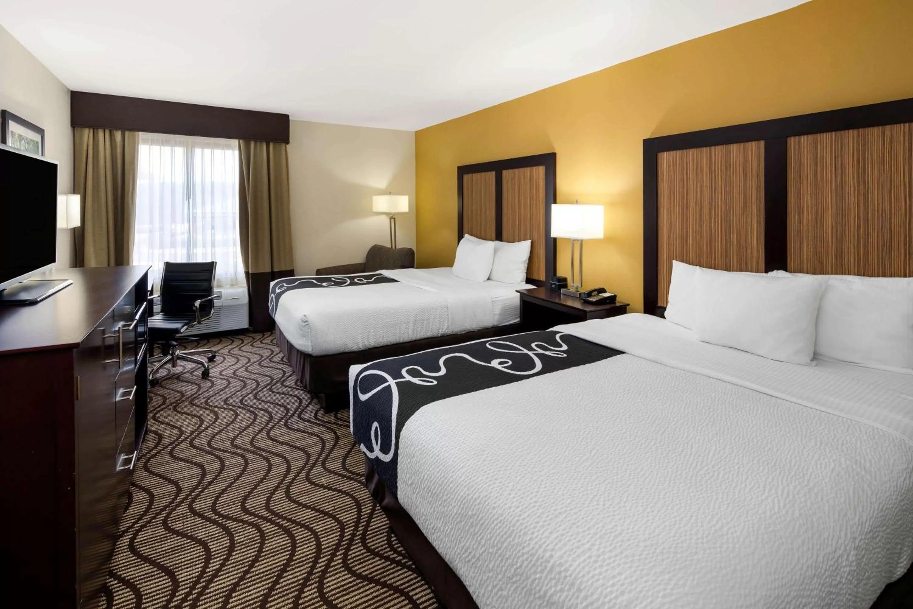 Queen Room with Two Queen Beds - Non-Smoking in La Quinta by Wyndham LaGrange / I-85