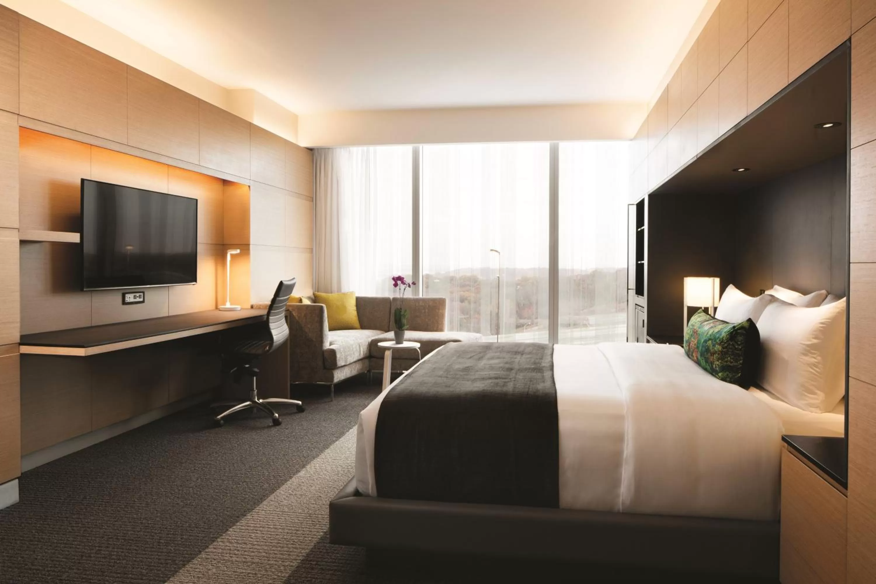 Stay Well Capital King in MGM National Harbor