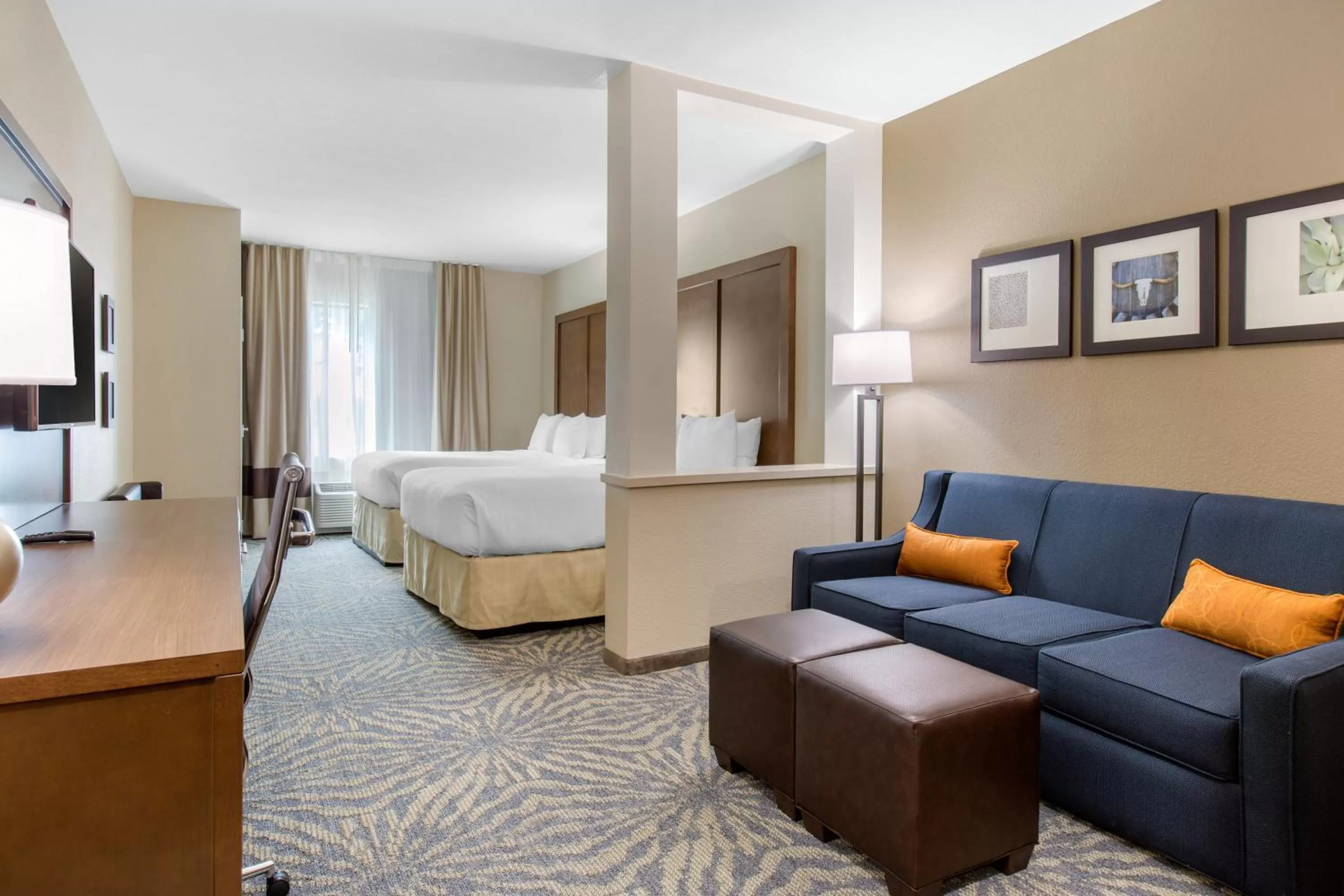 Queen Suite with Two Queen Beds - Accessible/Non-Smoking in Comfort Suites - South Austin