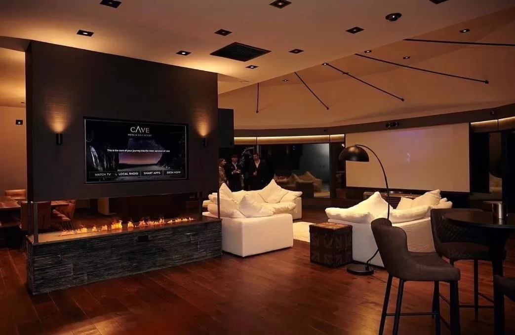 Penthouse Suite in Cave Hotel & Golf Resort