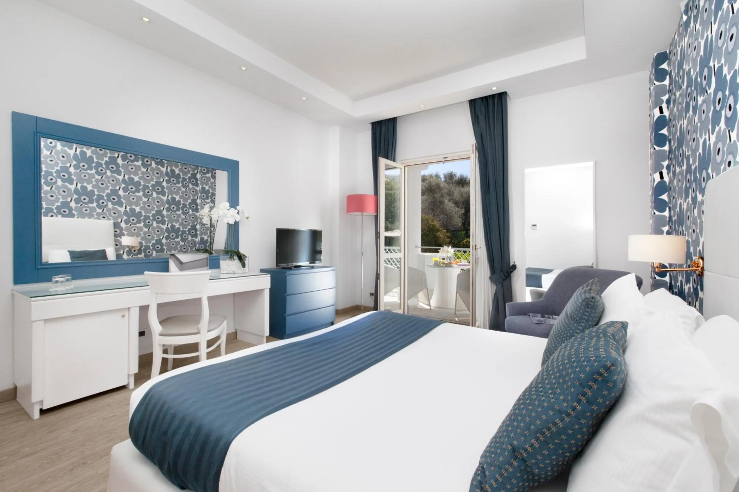 Standard Double or Twin Room with Balcony in Atlantic Palace Hotel